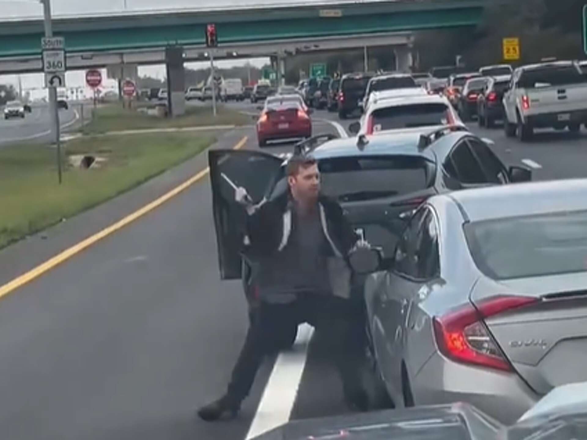 Man arrested, charged after viral Austin road rage attack