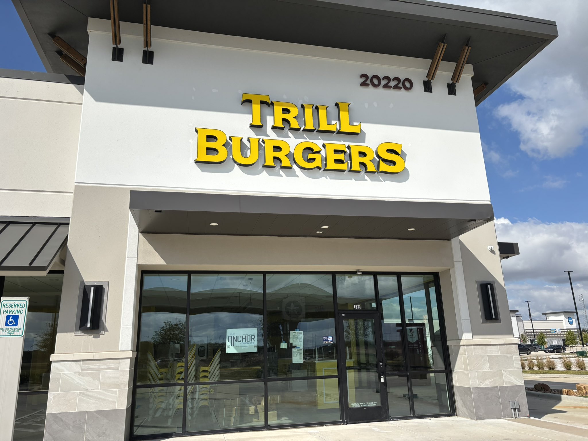 Bun B s Trill Burger Opens New Location In Missouri City