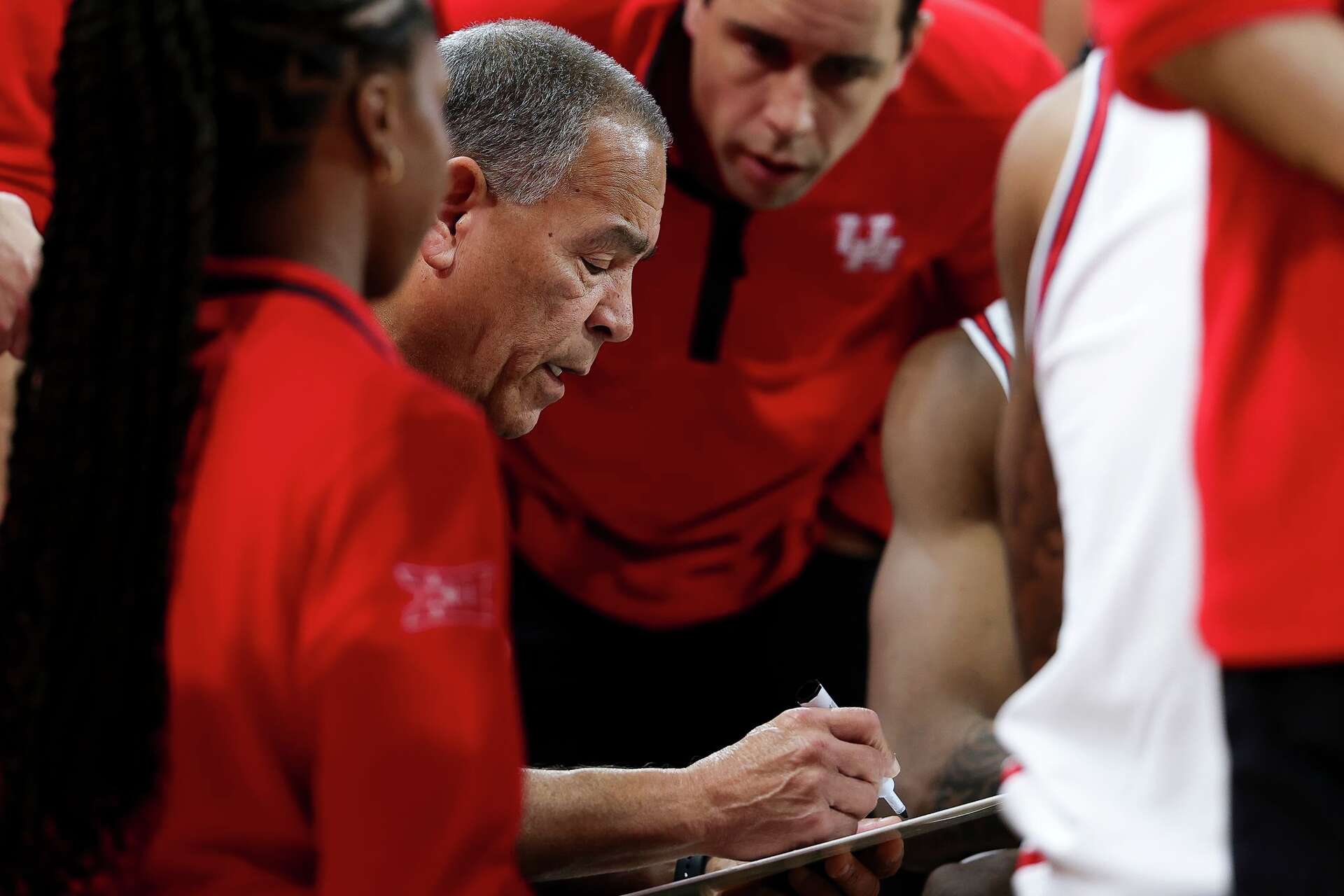 UH basketball: Jacob McFarland debuts for Cougars — at last