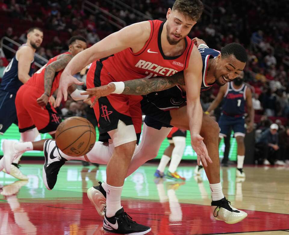 2015 Rockets Center Houston Rockets get past LA Clippers in chaotic final minute