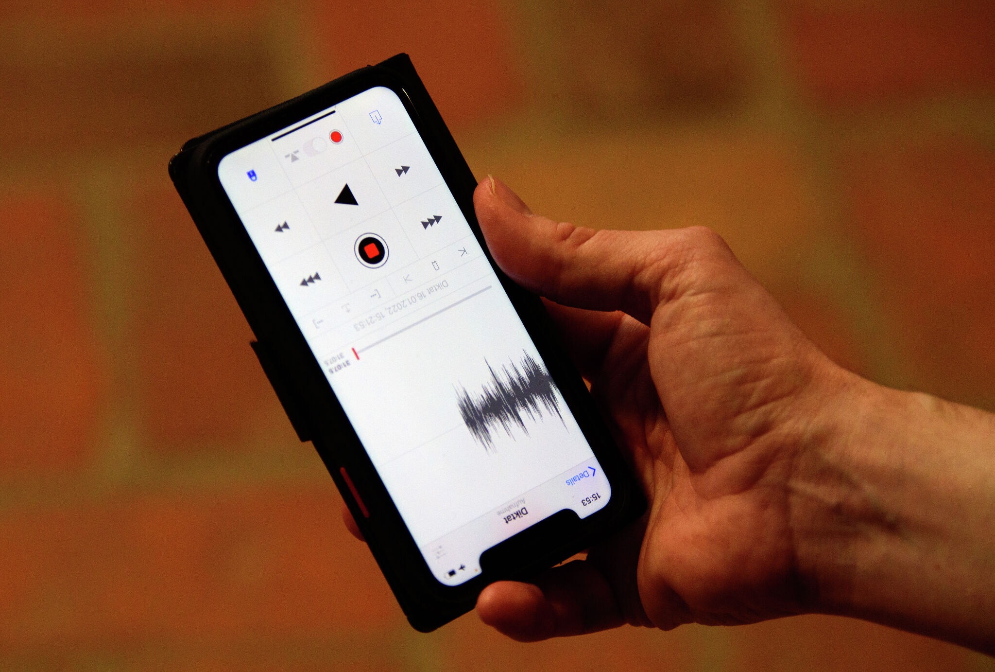 Is it legal to record a conversation in Texas? What the law says