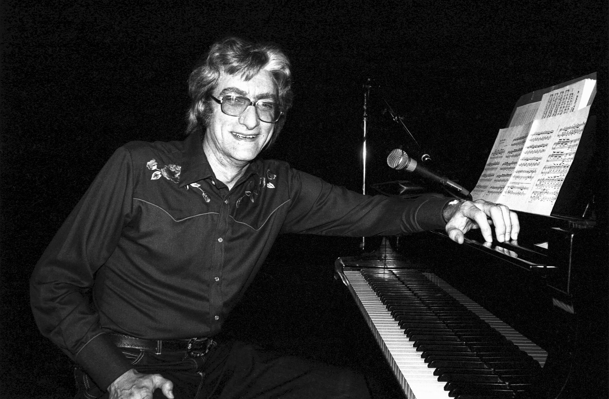 Grateful Dead fans rally for former members amid medical and financial crises - San Francisco Chronicle image