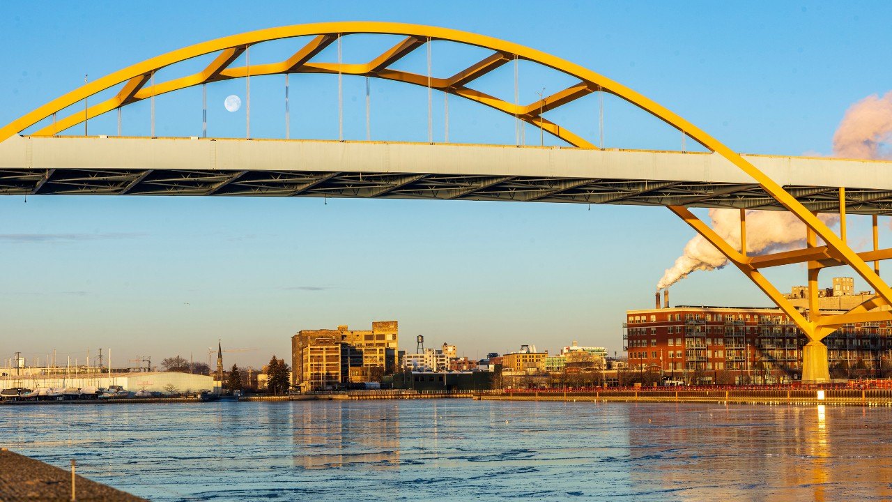 Milwaukee Is Dominated by Small Landlords Scoring Homes for Great Deals