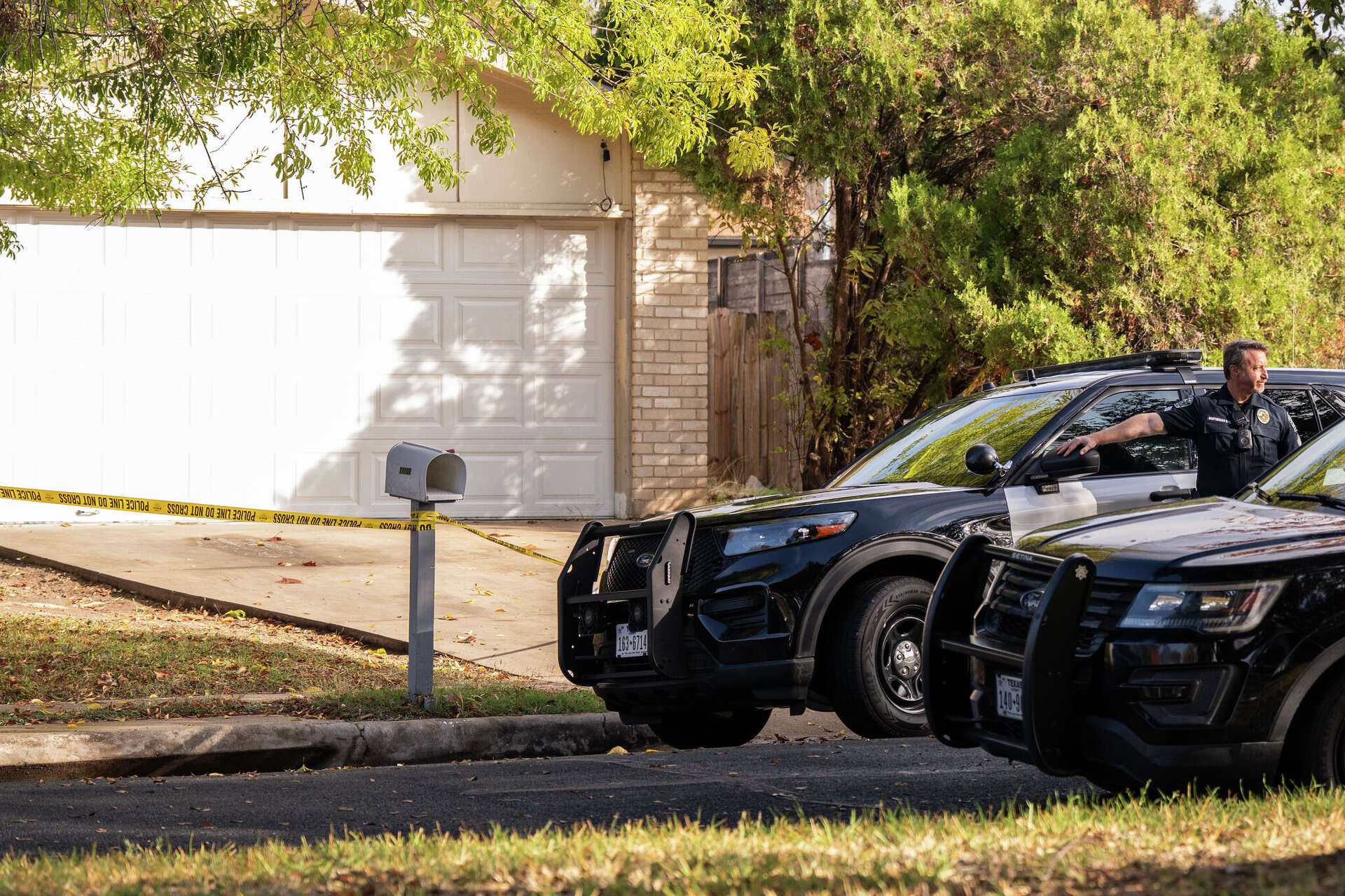 Austin police investigate 2 North Austin homicides within 24 hours