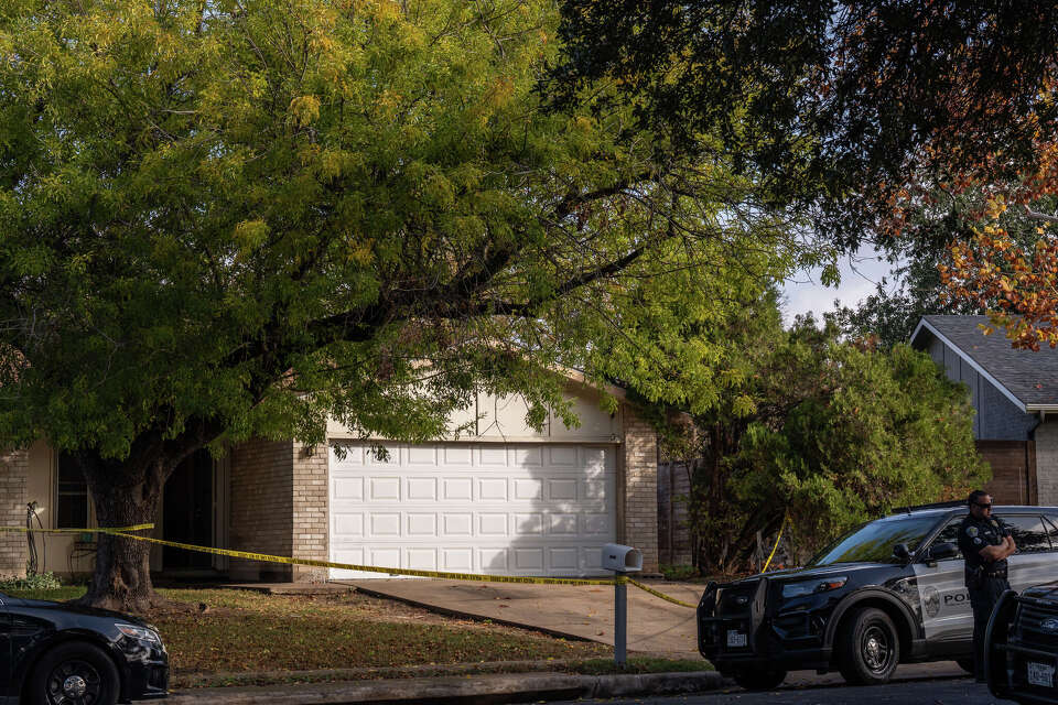 Austin police investigate 2 North Austin homicides within 24 hours