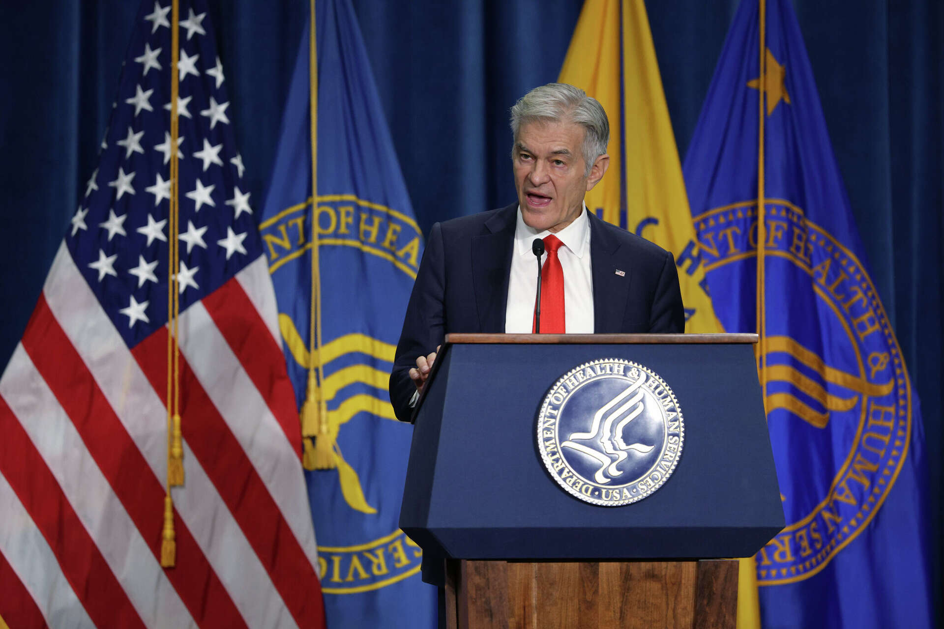 HHS moves to cut hospital funds for youth gender care