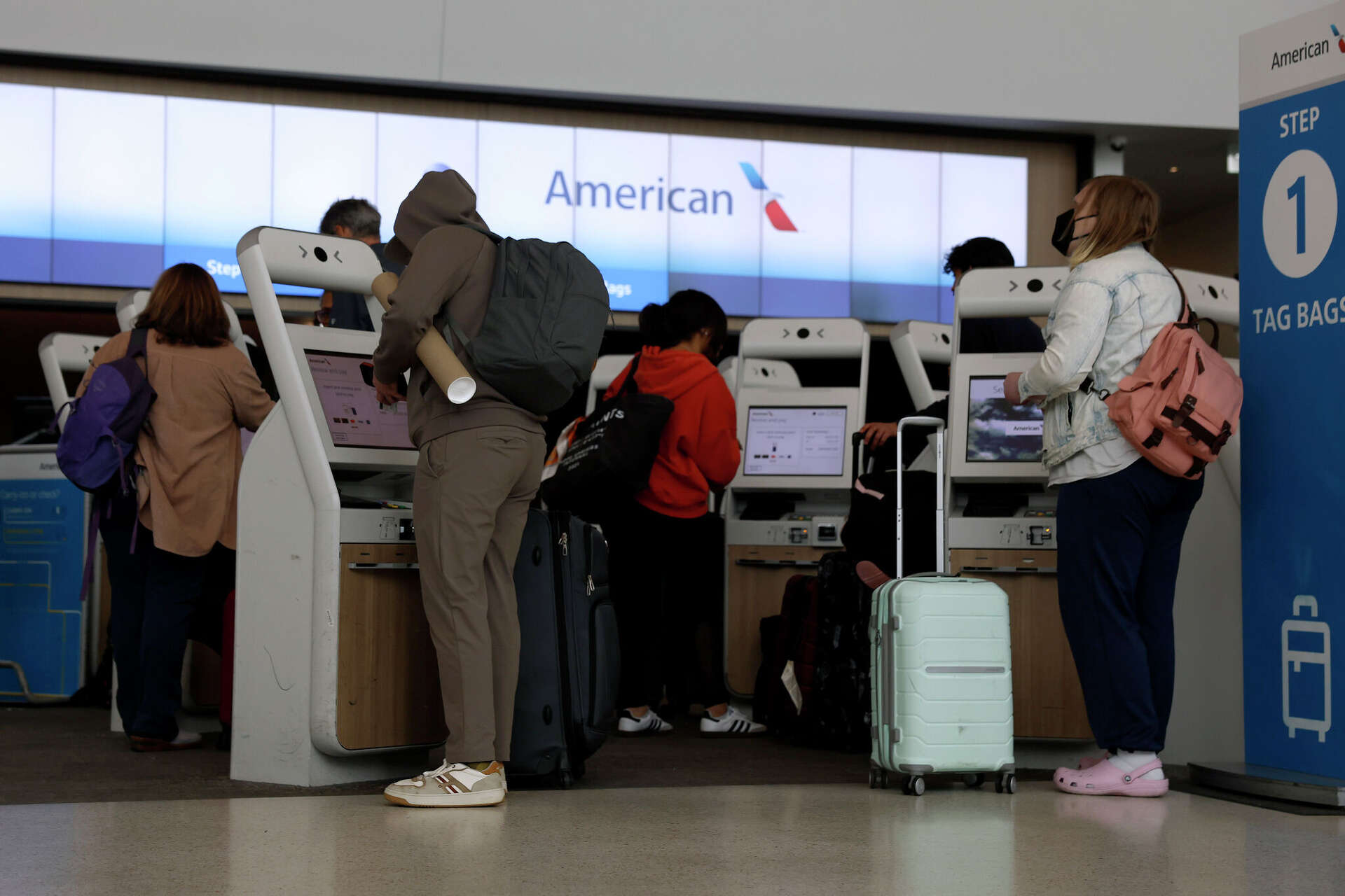 American Airlines basic economy travelers no longer earn miles