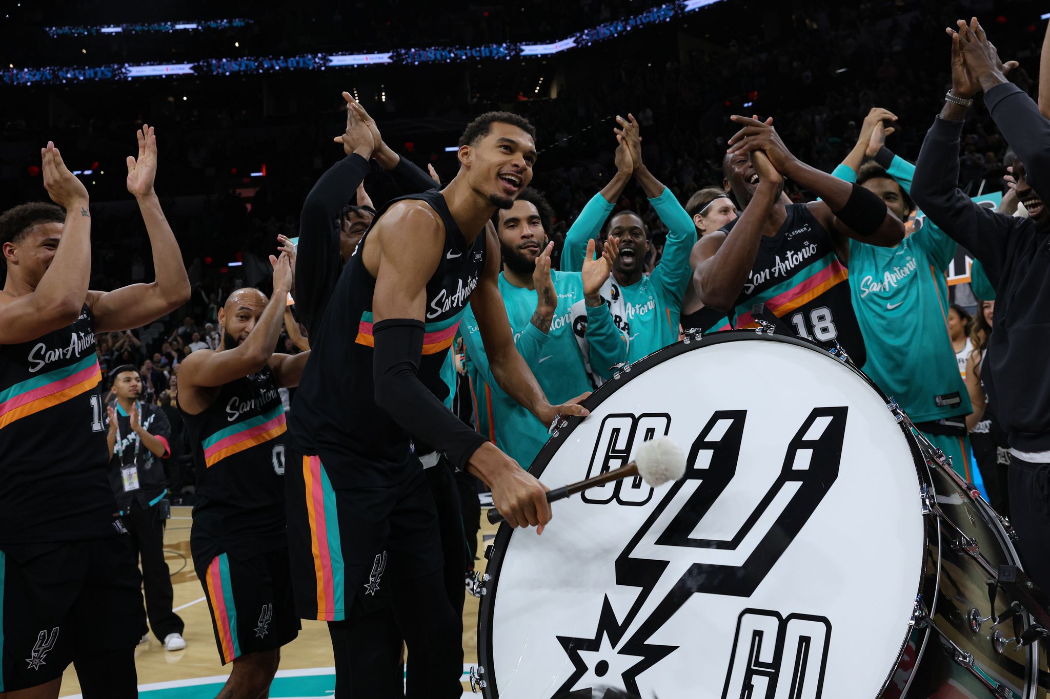 Wembanyama leads fans in new postgame celebration after Spurs’ win over ...