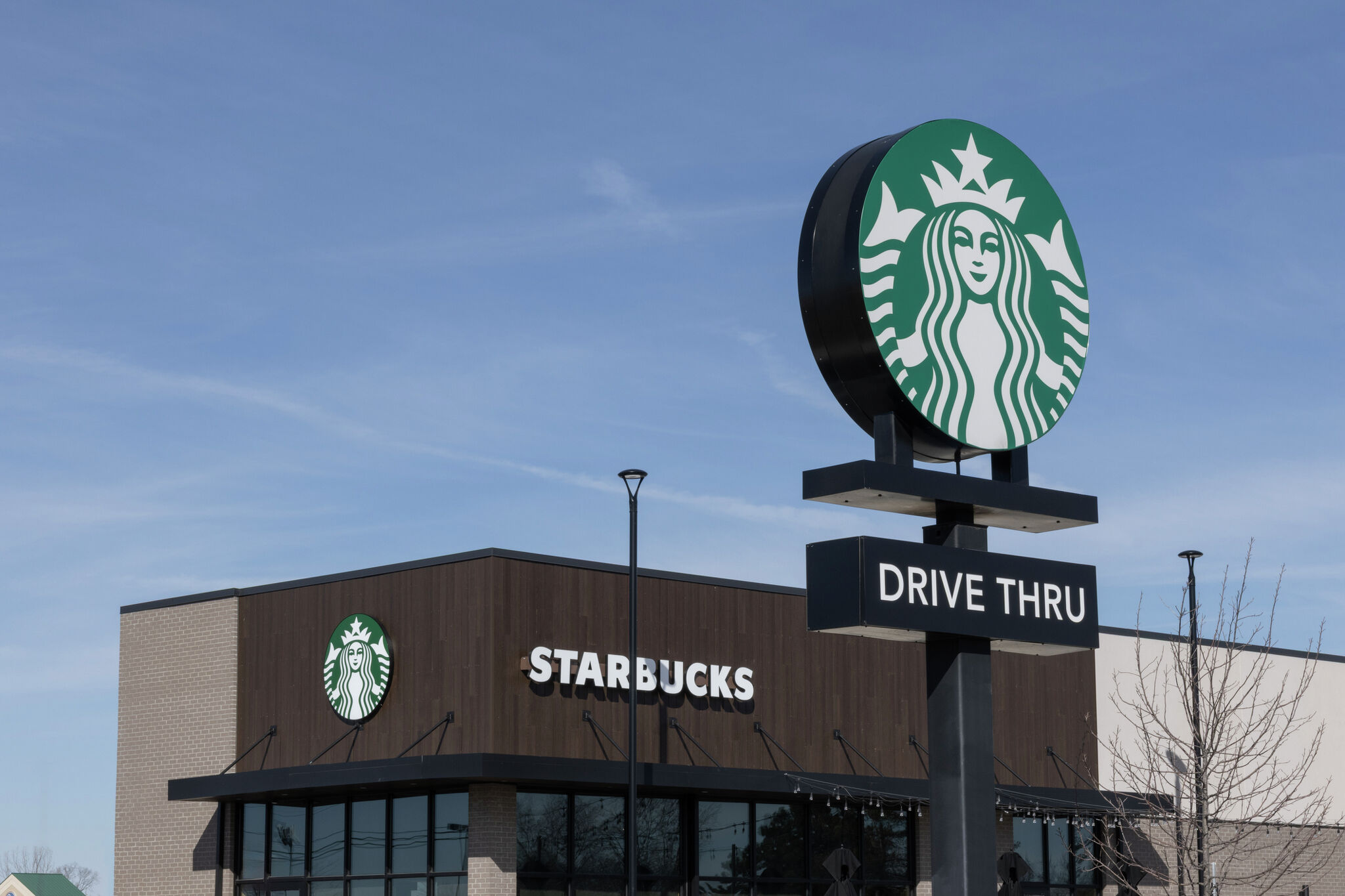 is-starbucks-open-on-christmas-day-coffee-lovers-want-to-know