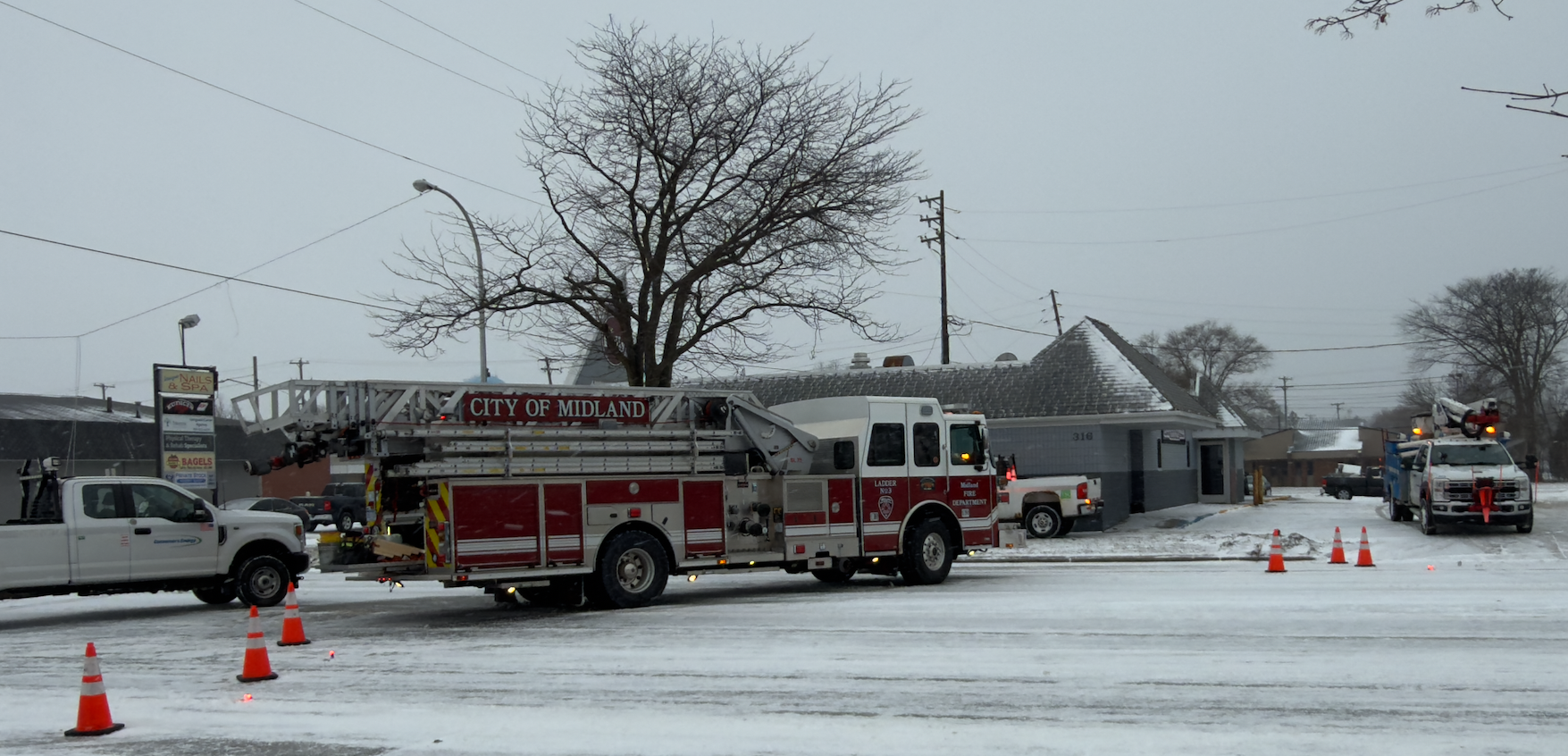 Winter storm batters Midland with blowing snow, high winds and ice