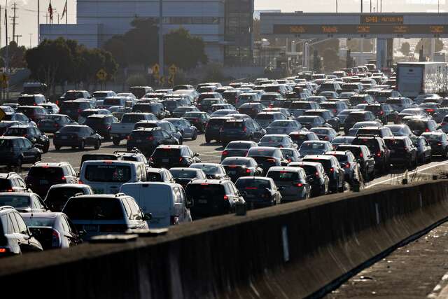 New California driving and traffic laws starting in 2026