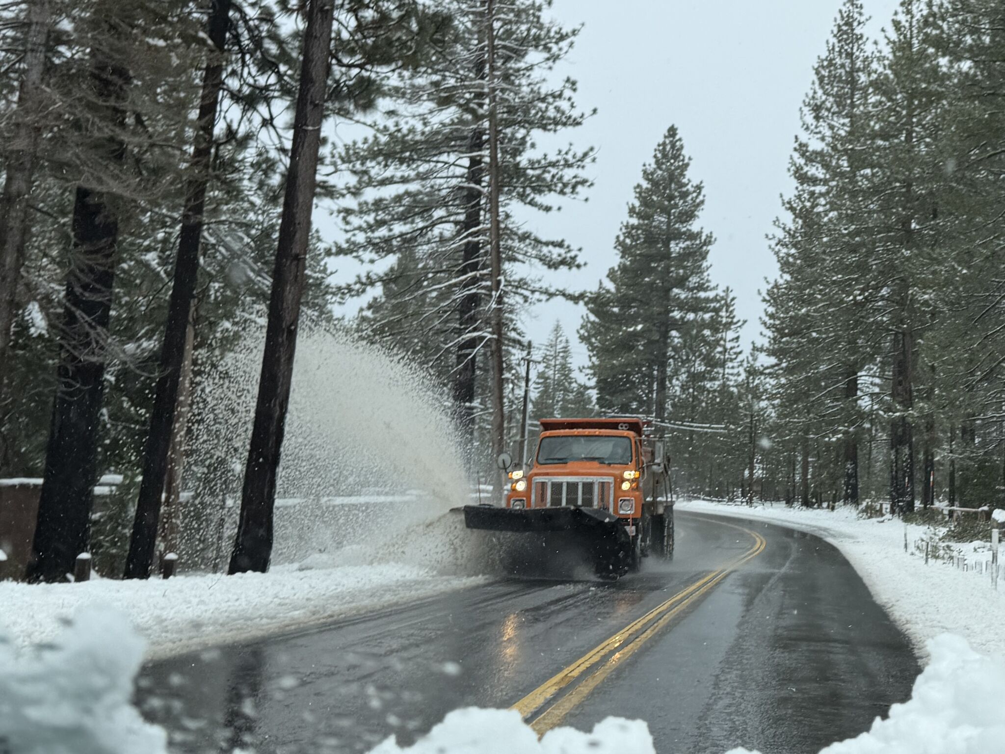 Storms bringing 2 feet of snow to Lake Tahoe region to start new year