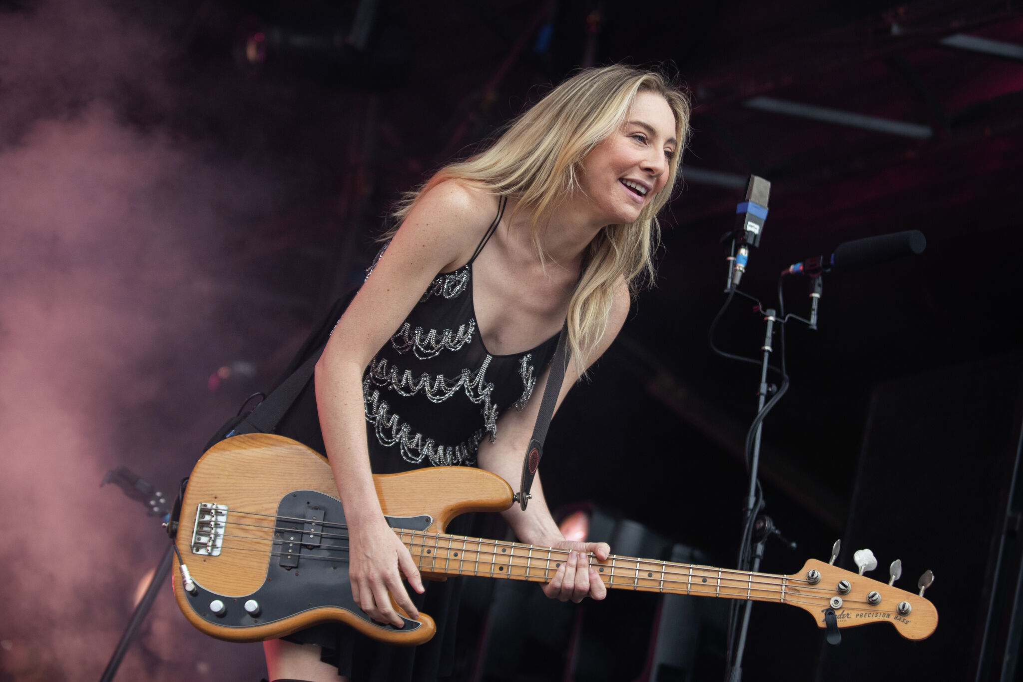 Este Haim’s New Year’s Eve wedding to tech exec draws Taylor Swift and Stevie Nicks