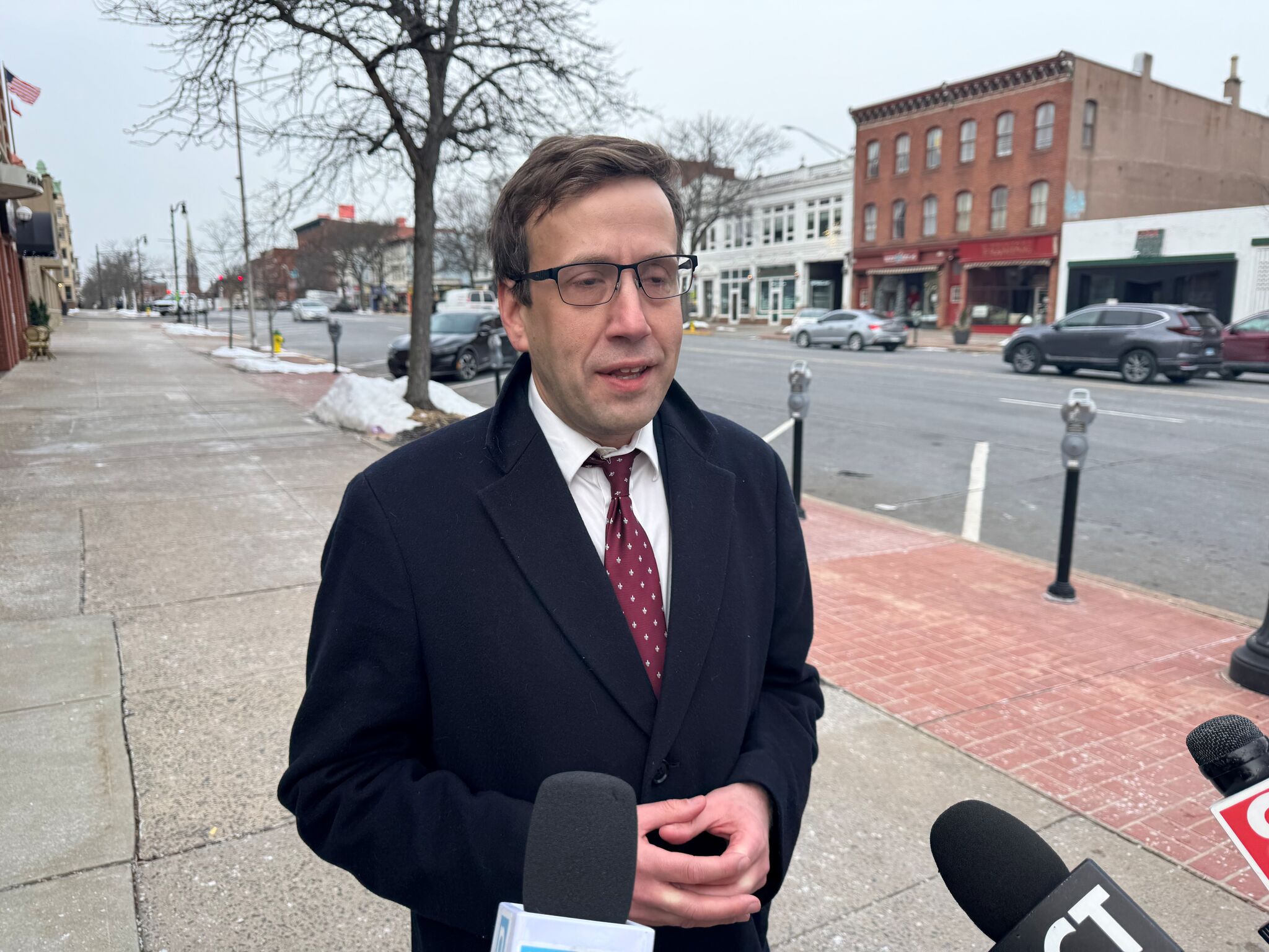 Matt Lesser avoids primary after challenger falls short on signatures for CT's 9th District