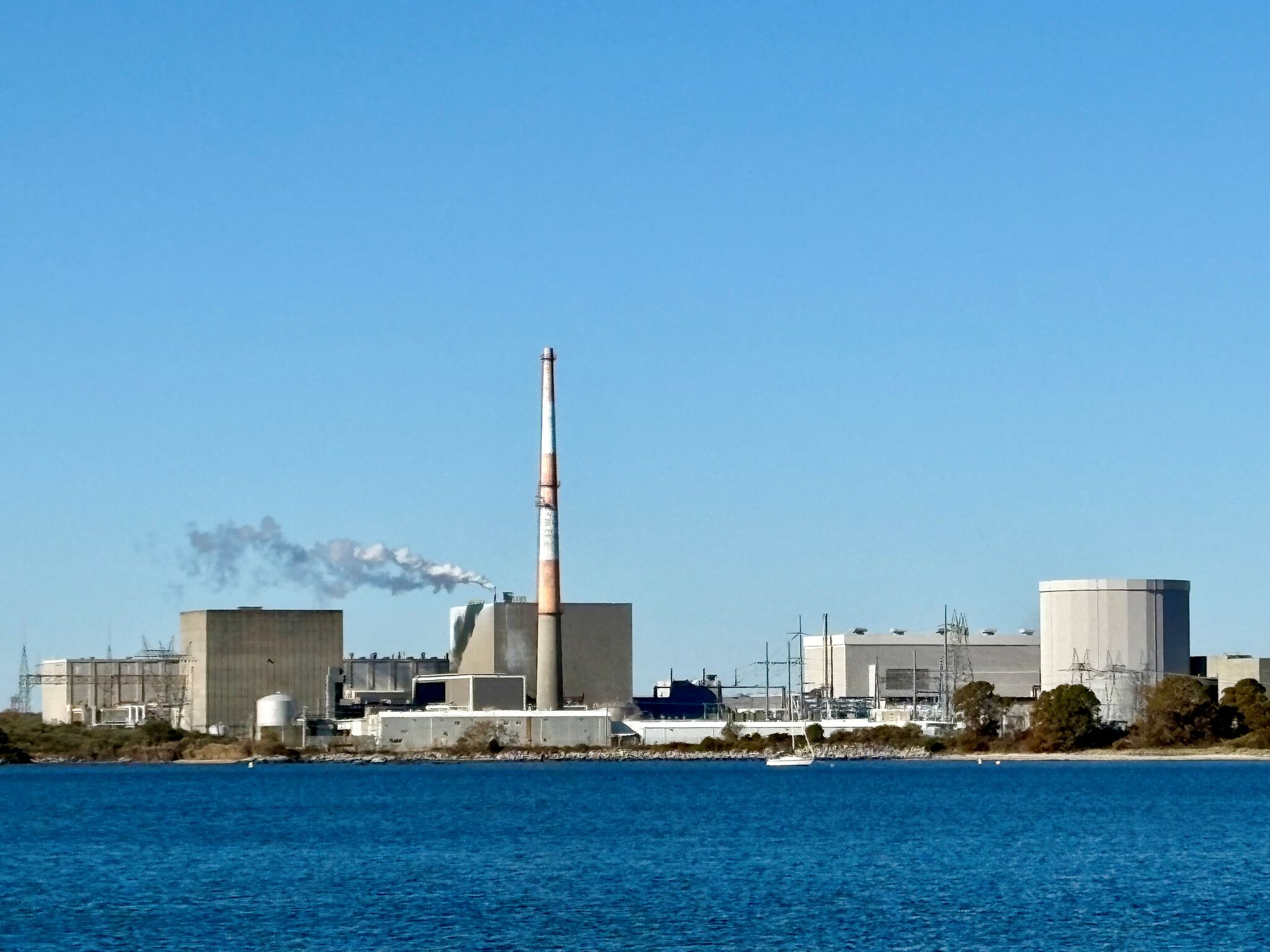 Millstone nuclear plant trading outdoor emergency sirens for mobile alerts