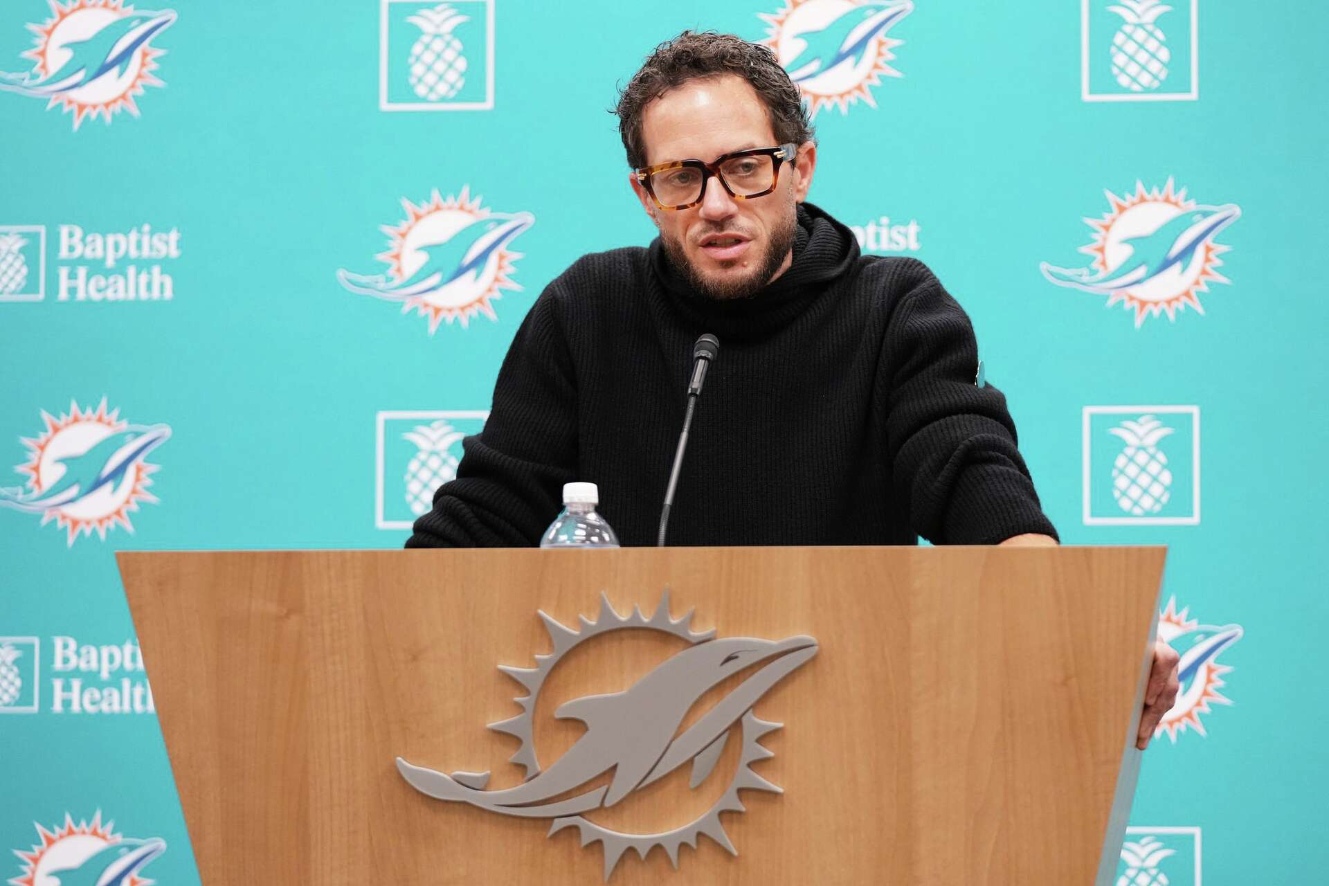 HUMO BLANCO EN MIAMI 🙌 Dolphins anunció a Mike McDaniel como nuevo  entrenador en jefe a partir de la siguiente campaña de #NFLxFOX Él era  coordinador ofensivo de los San Francisco 49ers #, image size:1920x1280