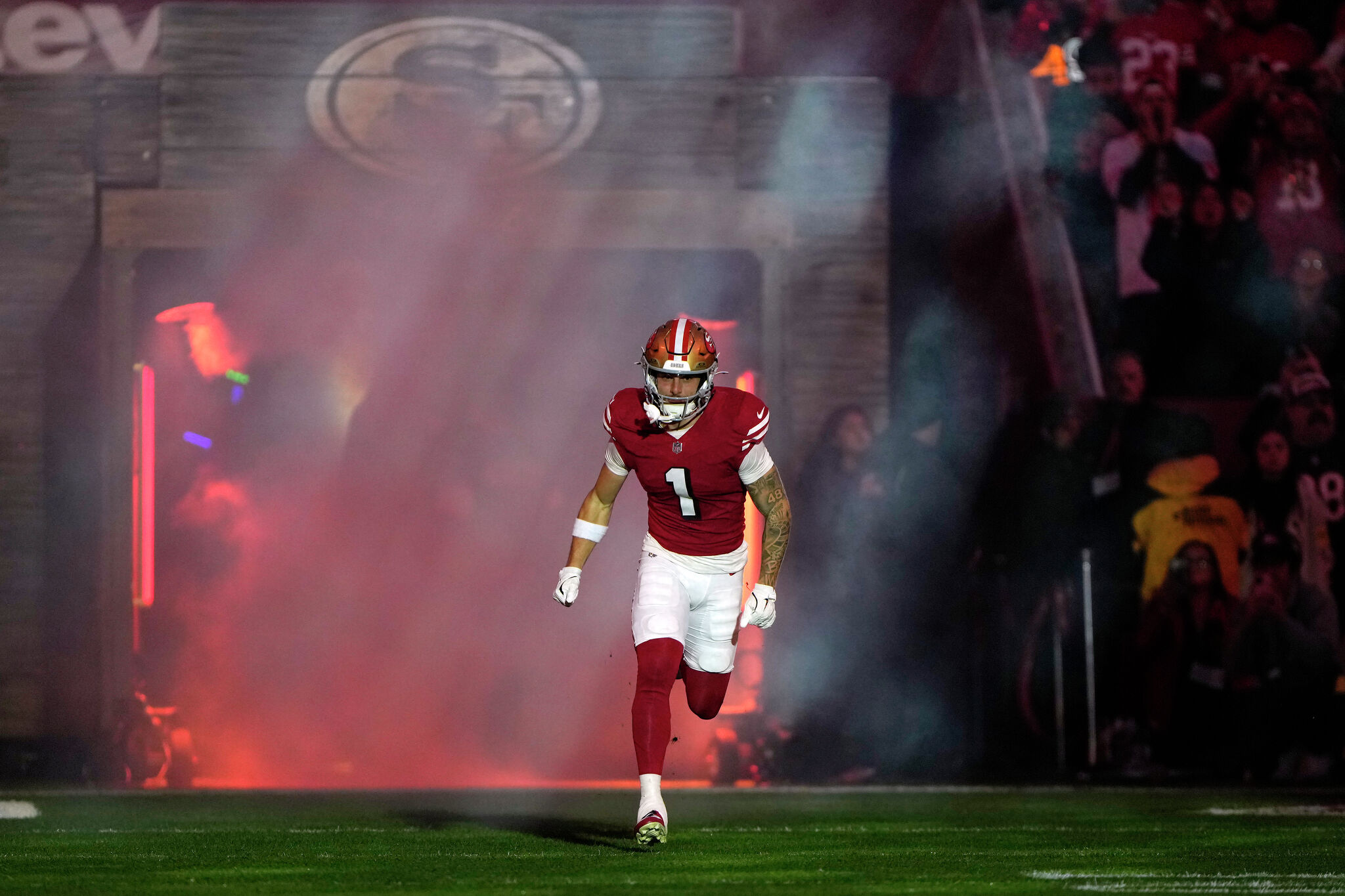 Louise allbritton hi-res stock photography and images - Alamy, image size:2048x1365