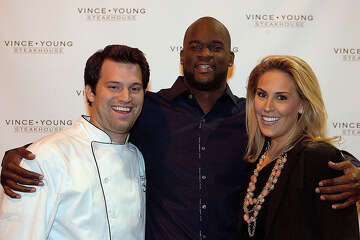 Vince Young Steakhouse to close in Austin after 15 years