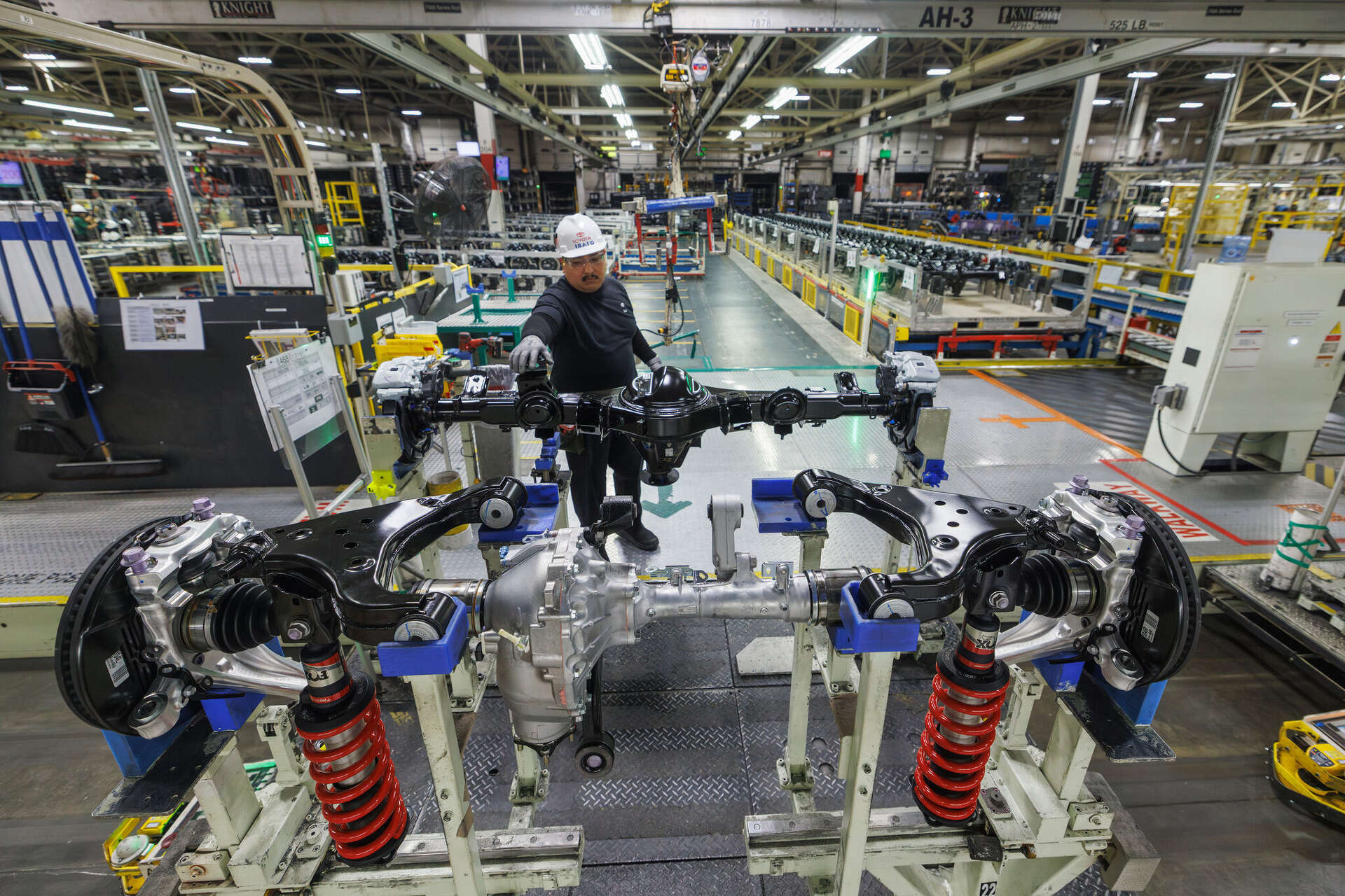 Toyota starts hiring at San Antonio axle plant; opens this year