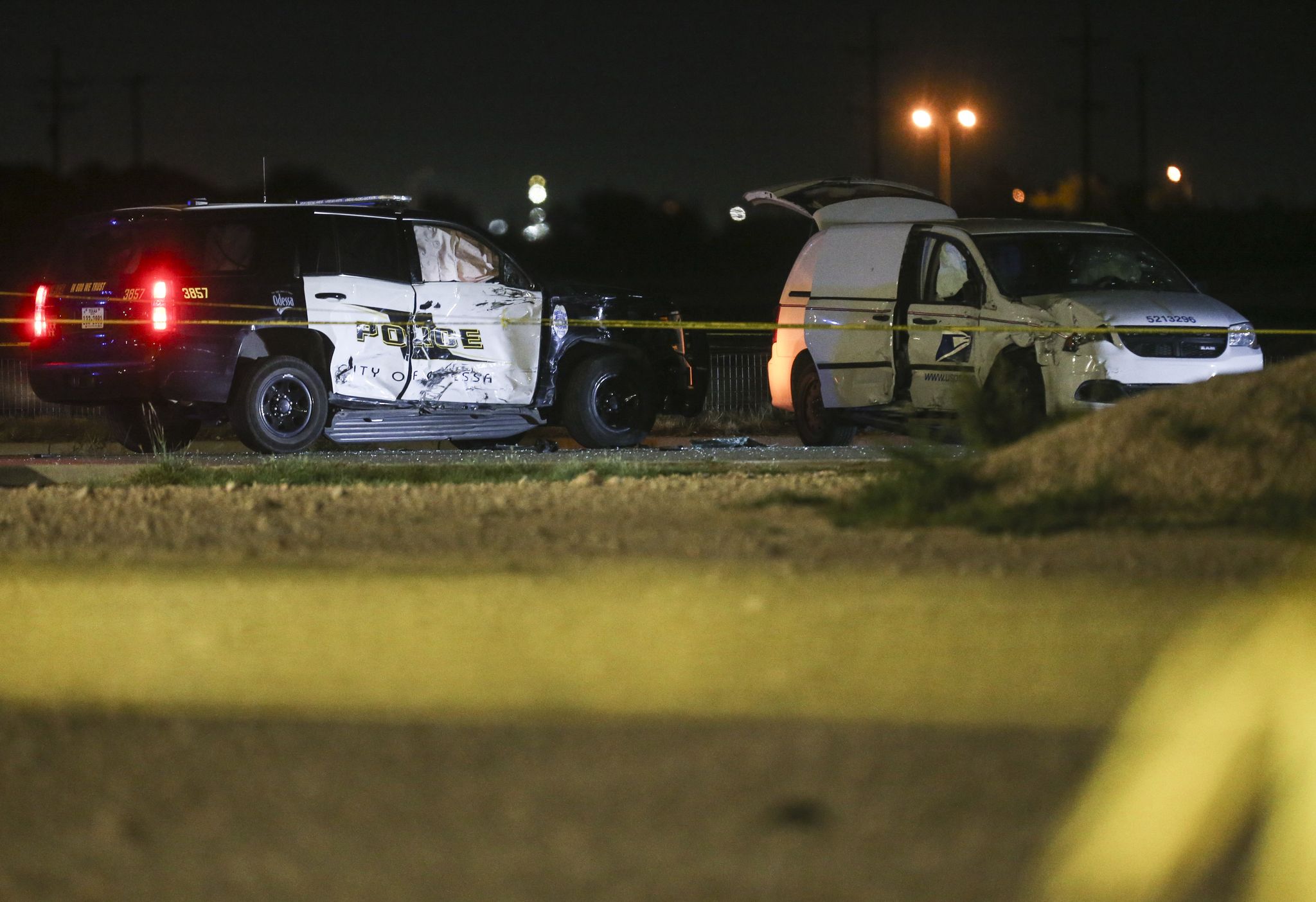 At least 7 dead after more than 20 shot as gunman targets random ...