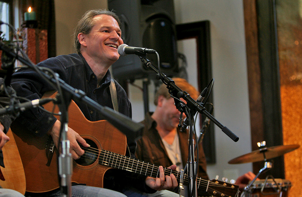 Texas songwriter Billy Crockett to chat with News editor Mike Wilson ...