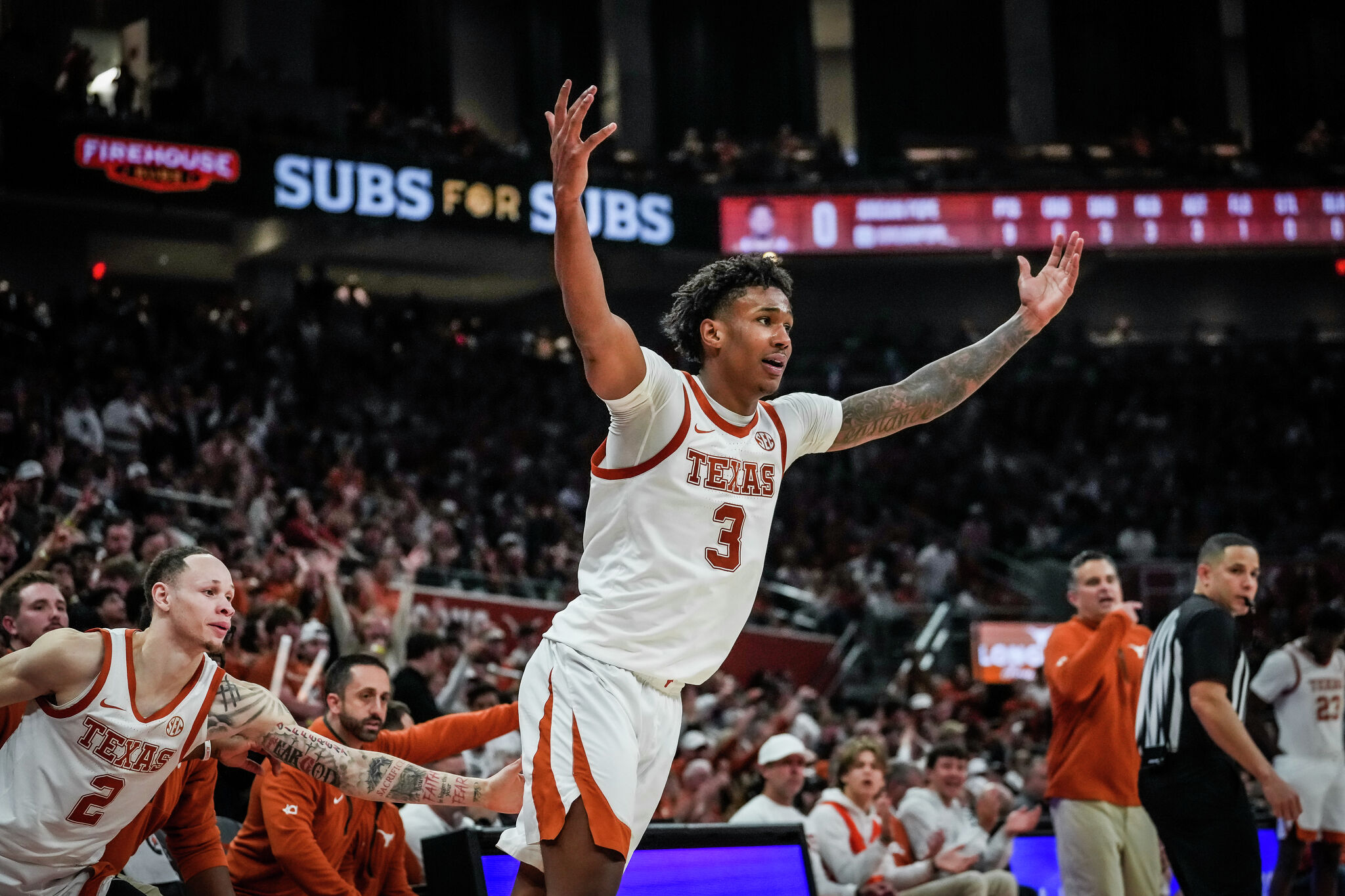 Texas vs South Carolina: Replay, highlights as Longhorns even SEC mark with win