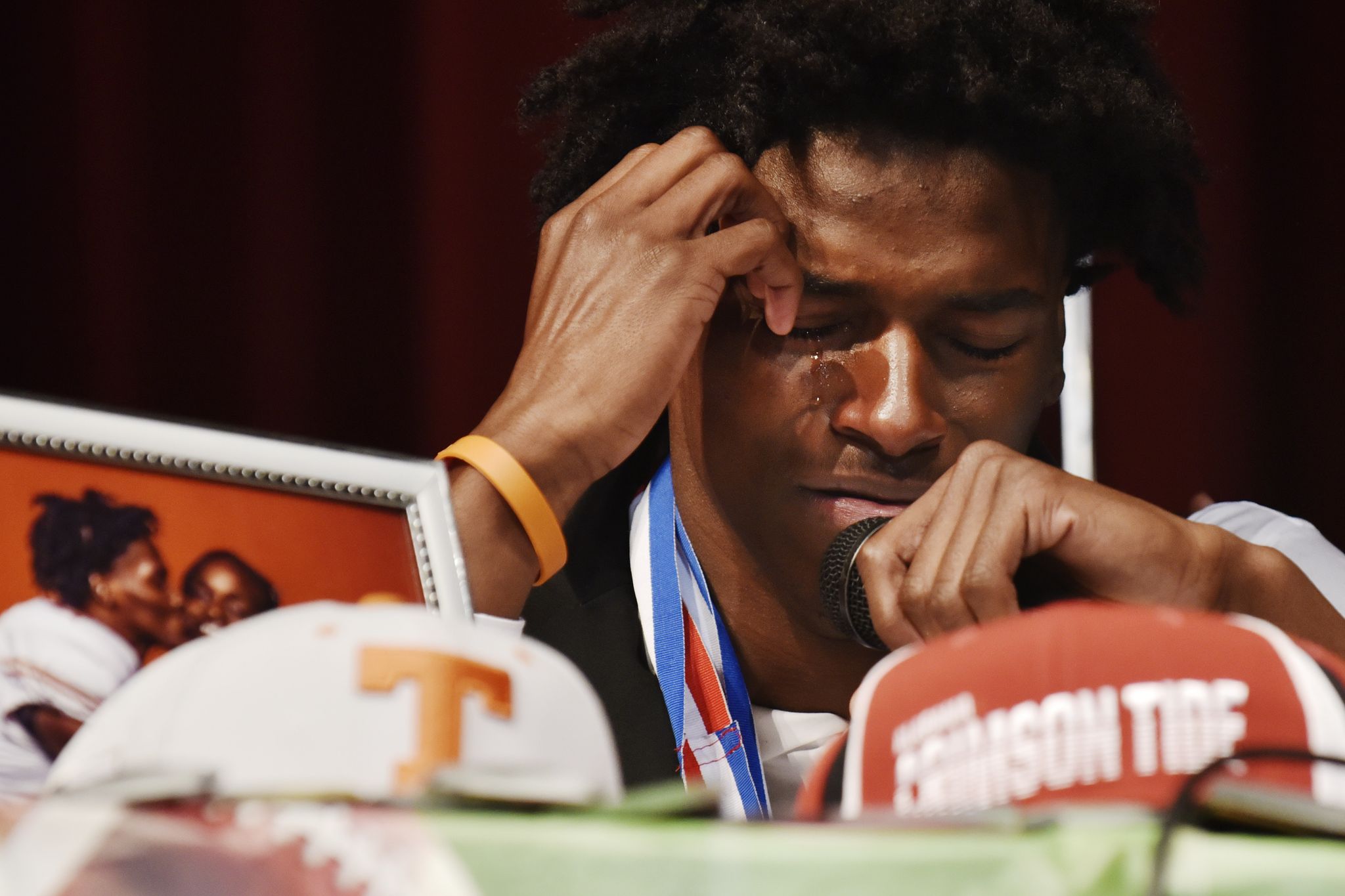 Ennis Rakestraw Jr. caps recruiting rise by signing with Missouri ...