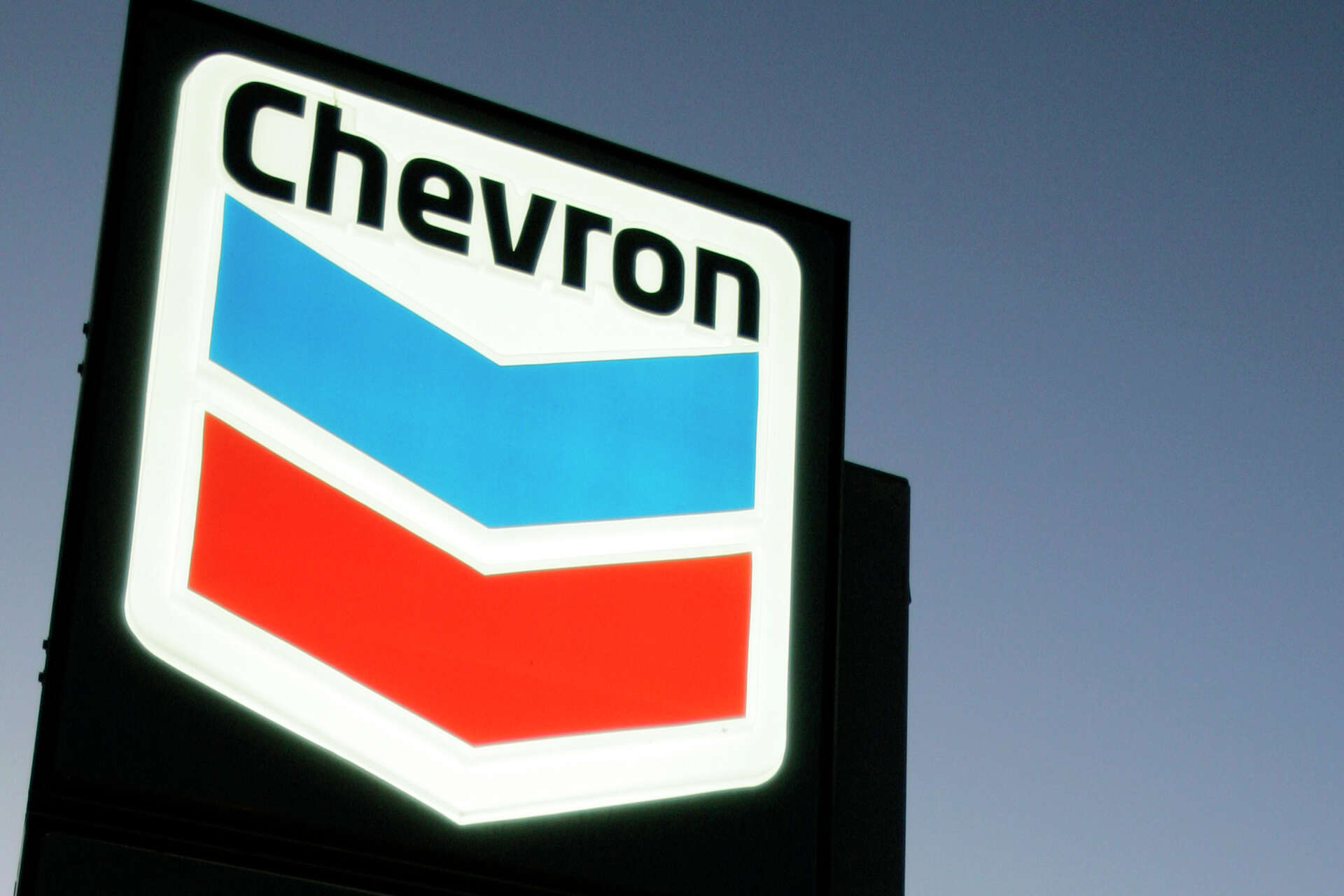 Chevron will sell California headquarters and move jobs to Texas