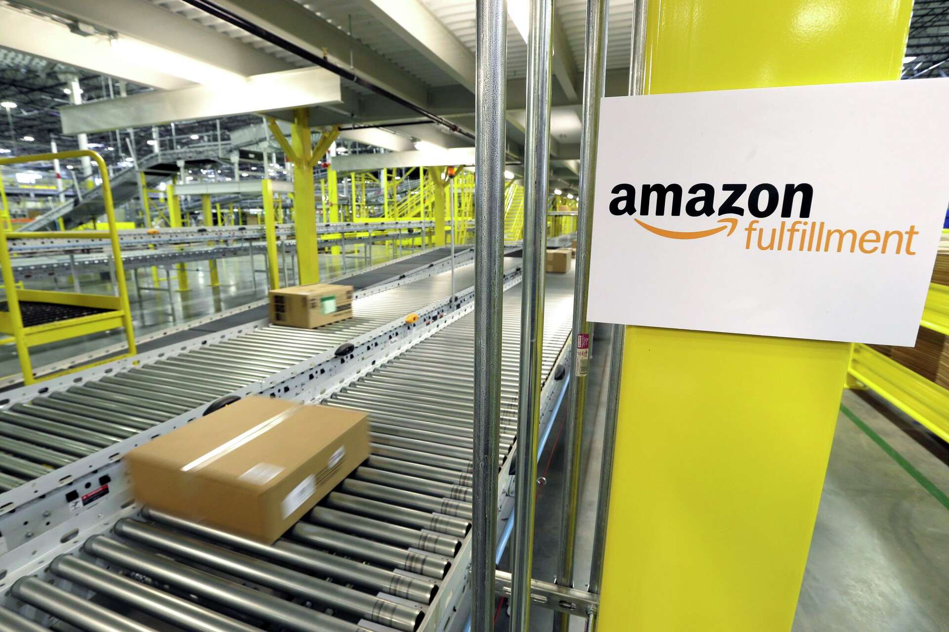 Amazon begins hiring 1,500 for huge new Dallas fulfillment center
