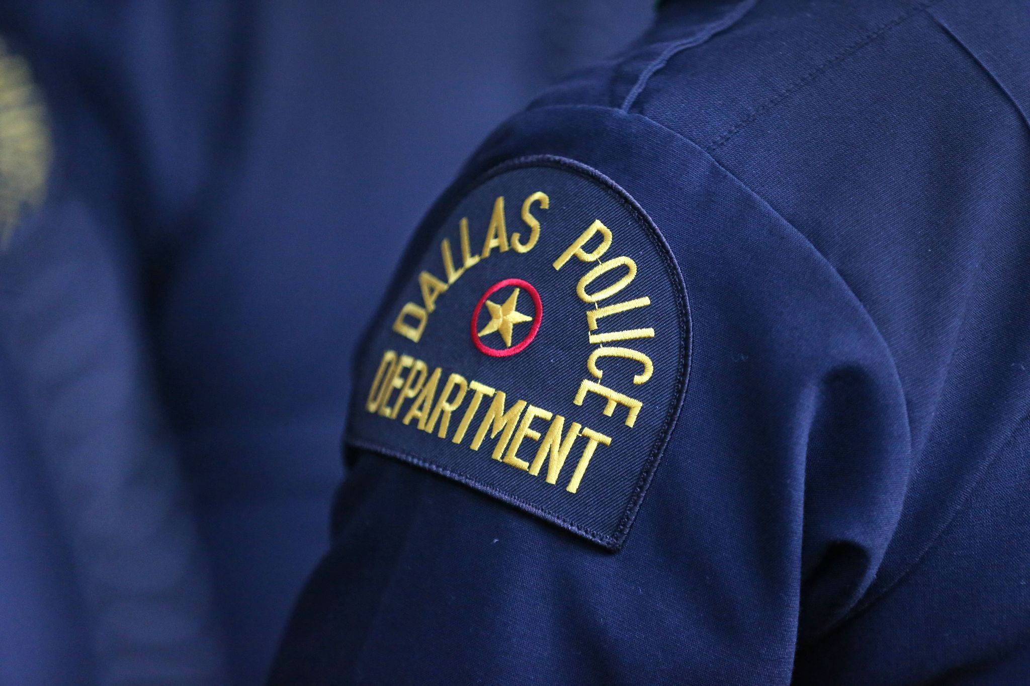Dallas police officer arrested on DWI charge while on duty