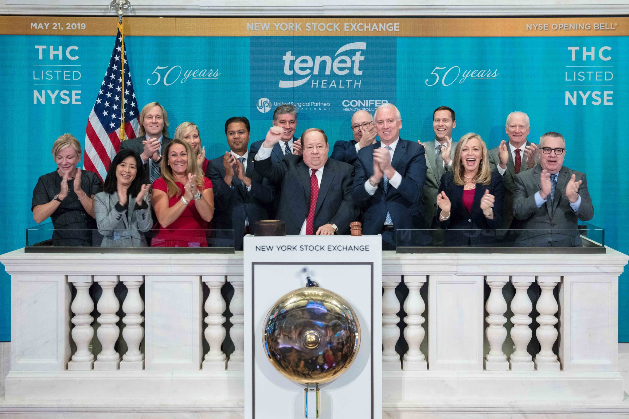 Tenet's Ron Rittenmeyer leaves board, former U.S. senator becomes chairman