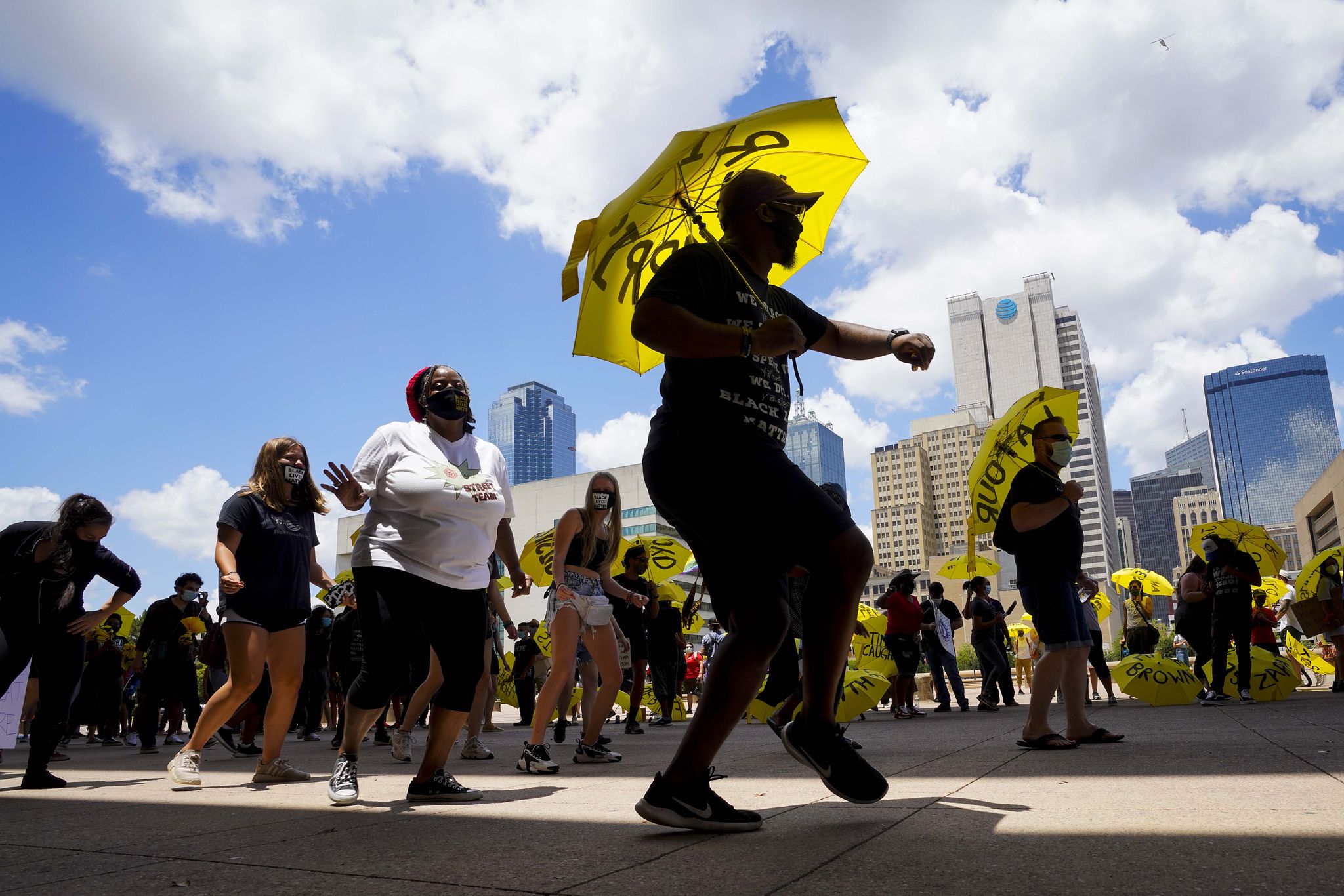 Dallas enters third week of daily protests on a day celebrating the end ...