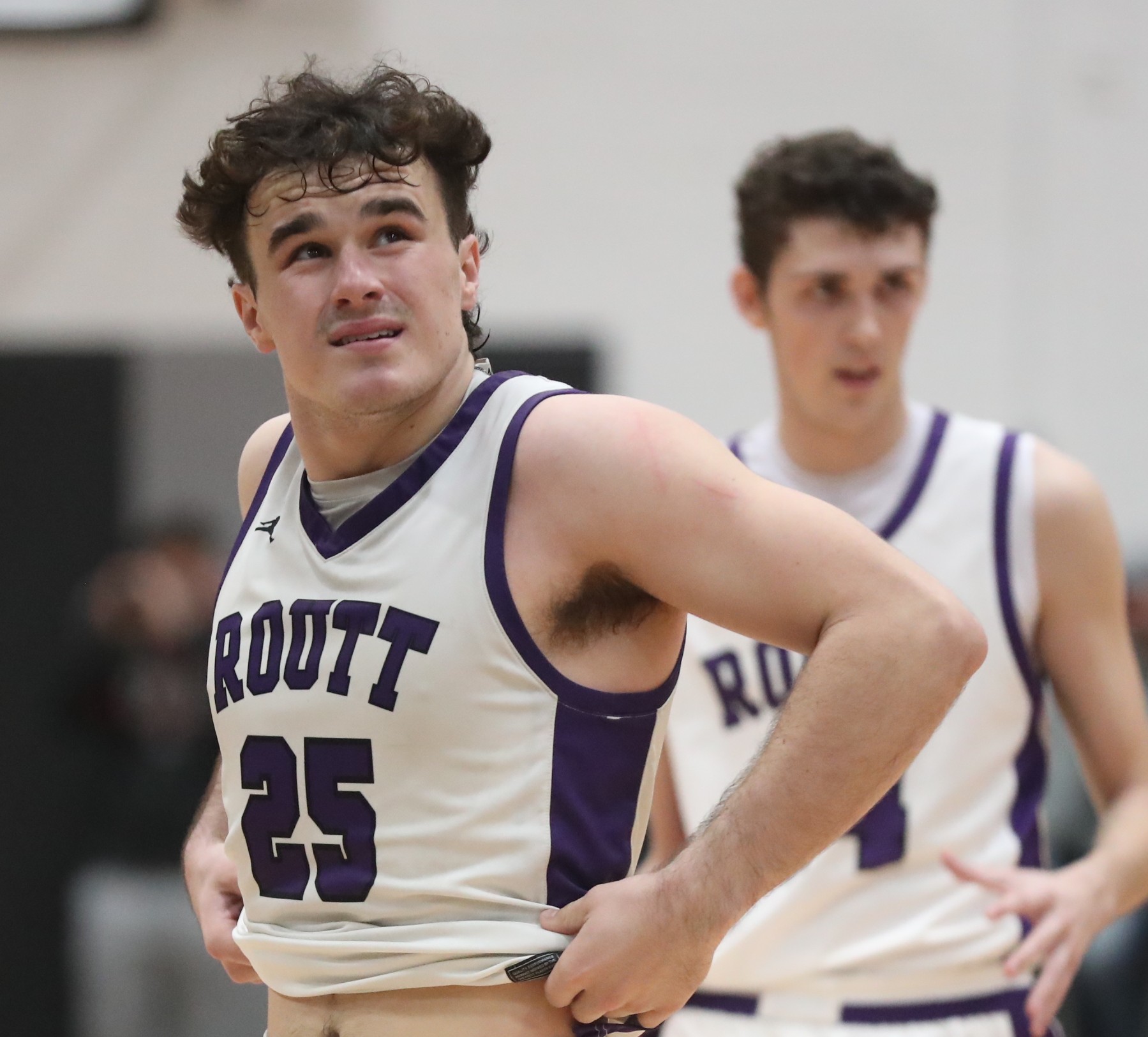 Routt pushes ranked Staunton, falls 58-55 at Winchester