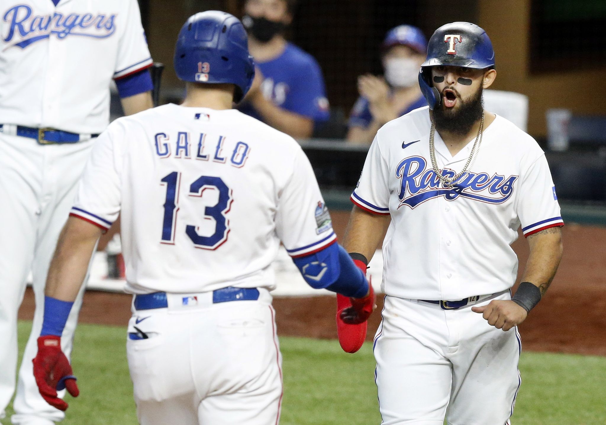 Rangers finally find their offense in new stadium by adjusting expectations
