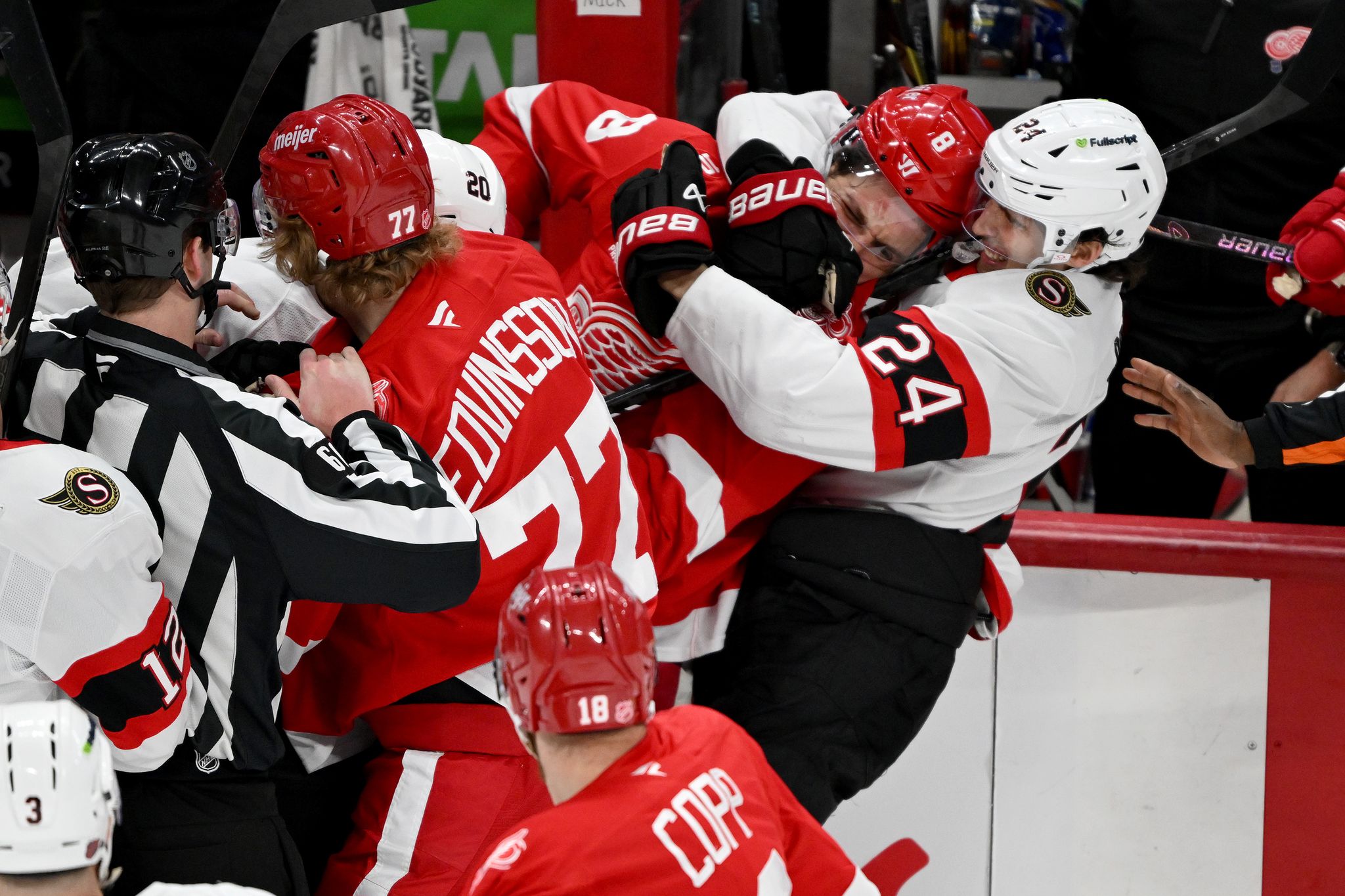 Alex DeBrincat scores in OT to give Red Wings 4-3 win over Senators