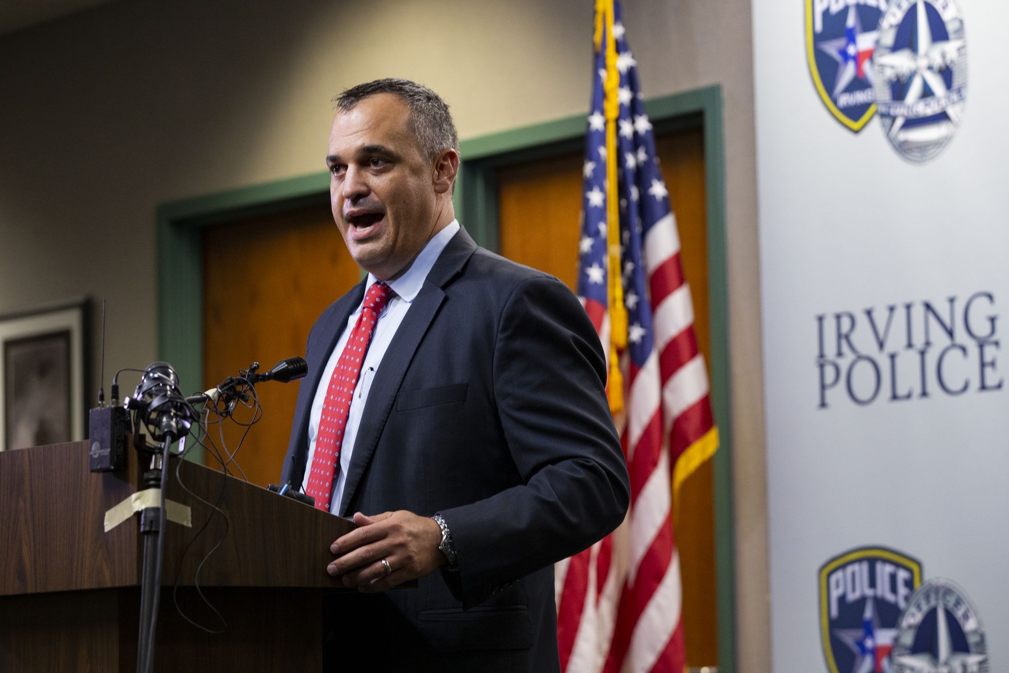 FBI agent is now a contributing columnist