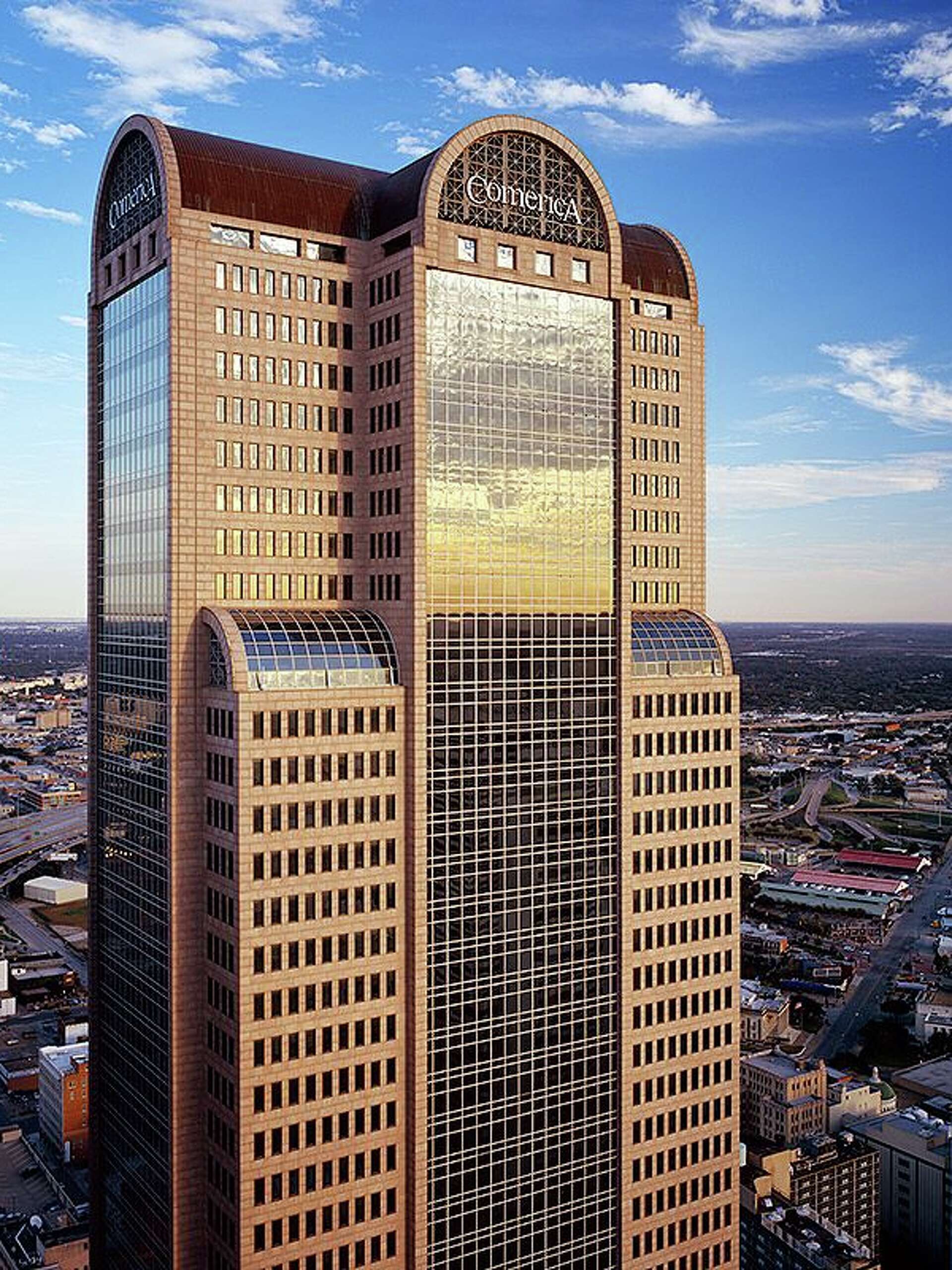 Bank Building Dallas Downtown Dallas' Comerica Bank Tower hangs onto major headquarters lease