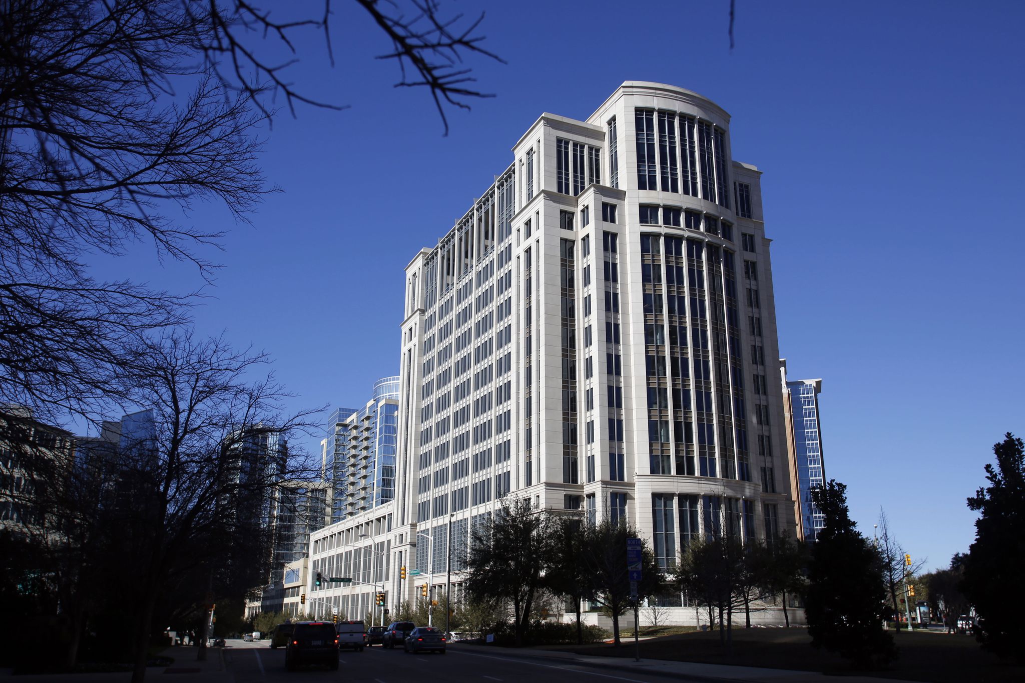 New shared-office center opens in Uptown Dallas tower