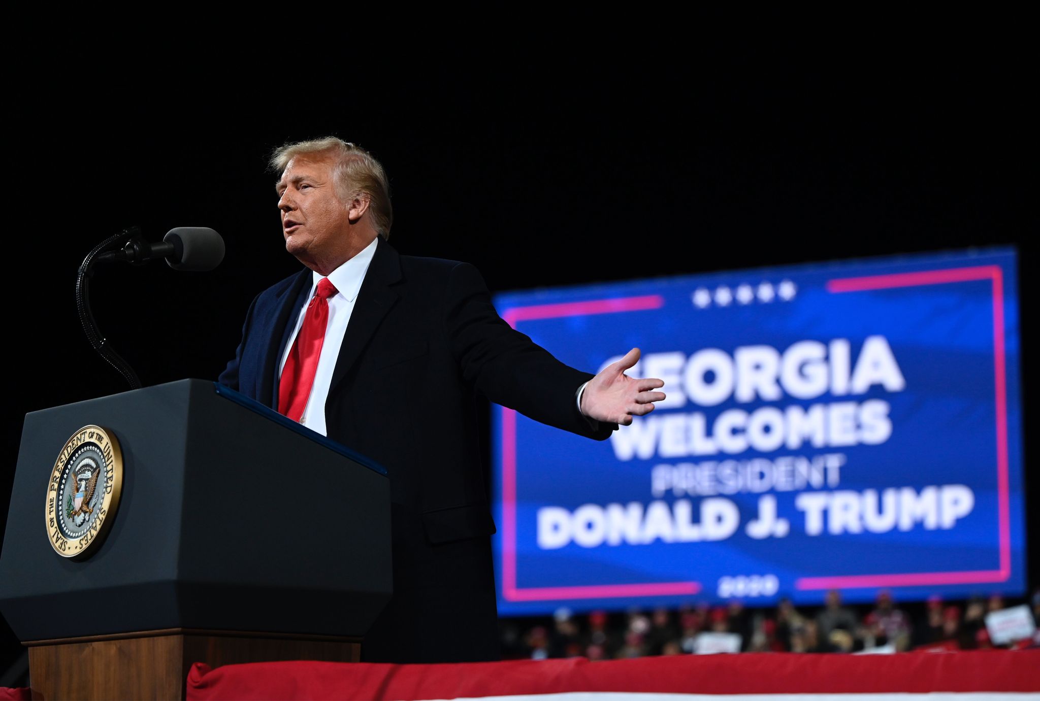 Trump presses his election complaints at rally in Georgia for ...