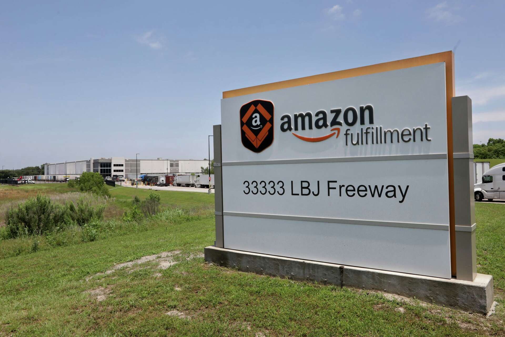 Amazon's annual head count shows a big surge in its Dallas-Fort Worth jobs