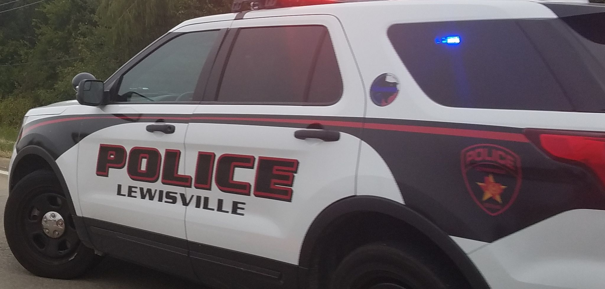 2 arrested in connection with fatal shooting at Lewisville bar