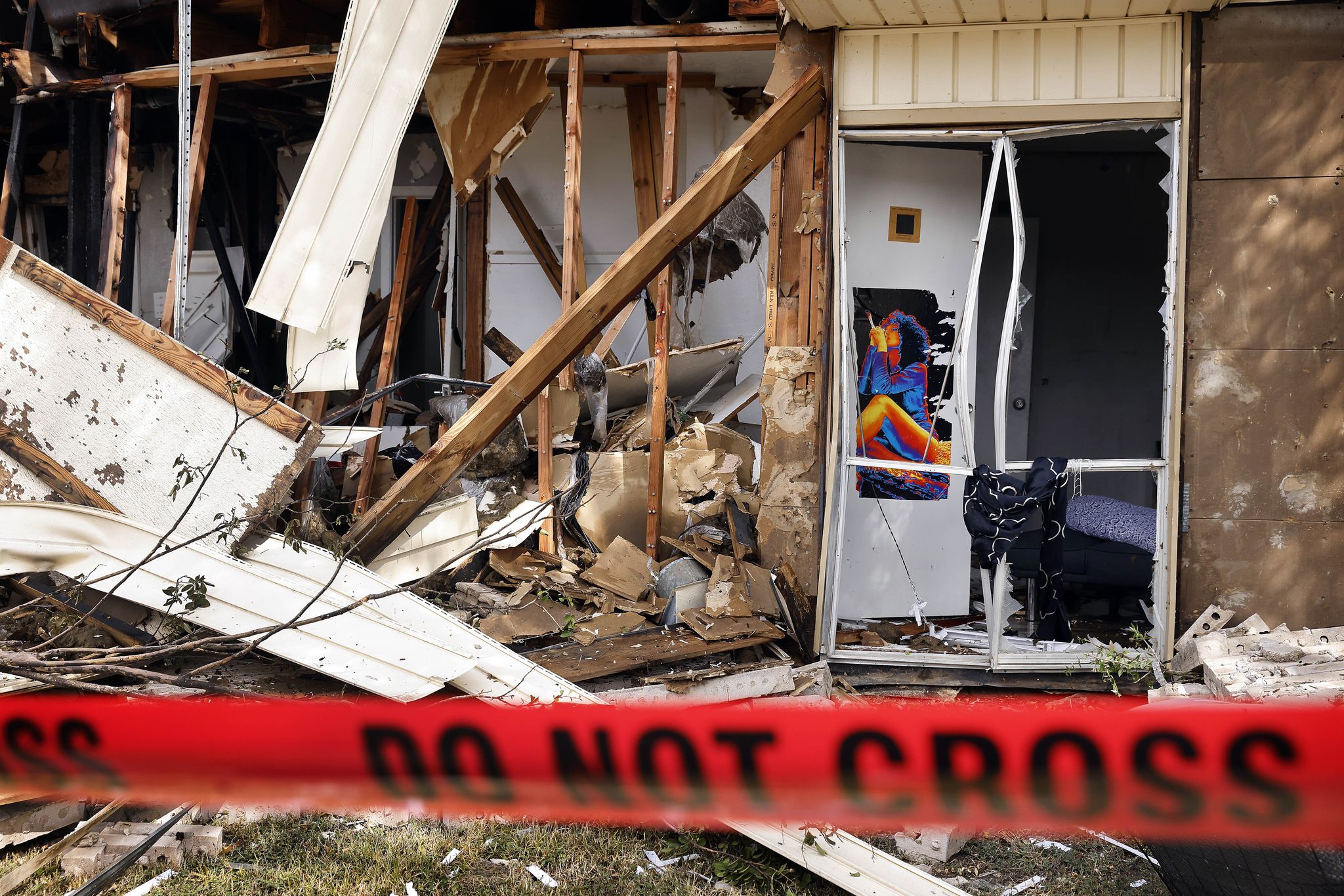 What we know about the explosion at a southeast Oak Cliff apartment complex