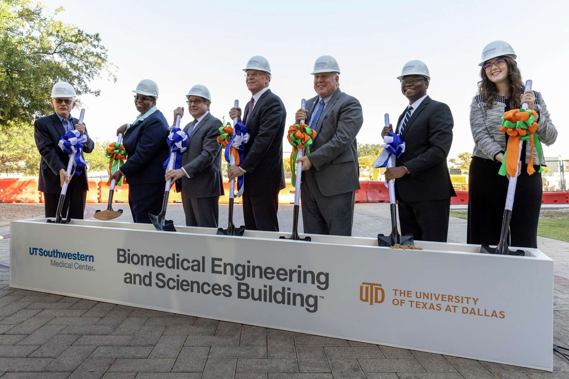 Utsw Biocenter UT Southwestern Medical Center and UT Dallas to break ground on a $120 ...