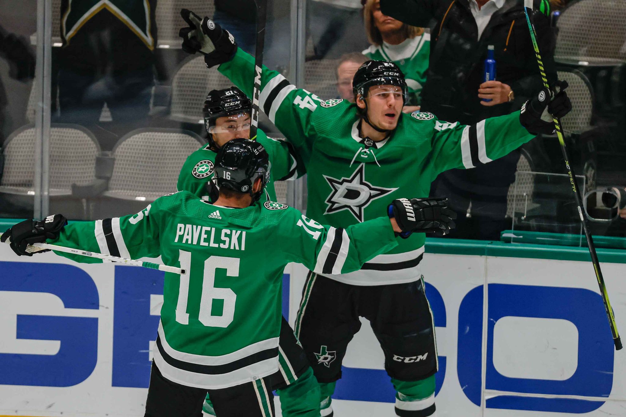 Matt Radek Matt's Mail: Picking potential Stars trade deadline targets, analyzing ...