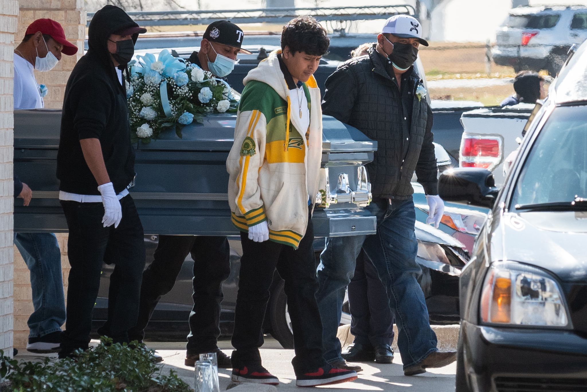 2 victims of Garland gas station slayings laid to rest; 14-year-old ...