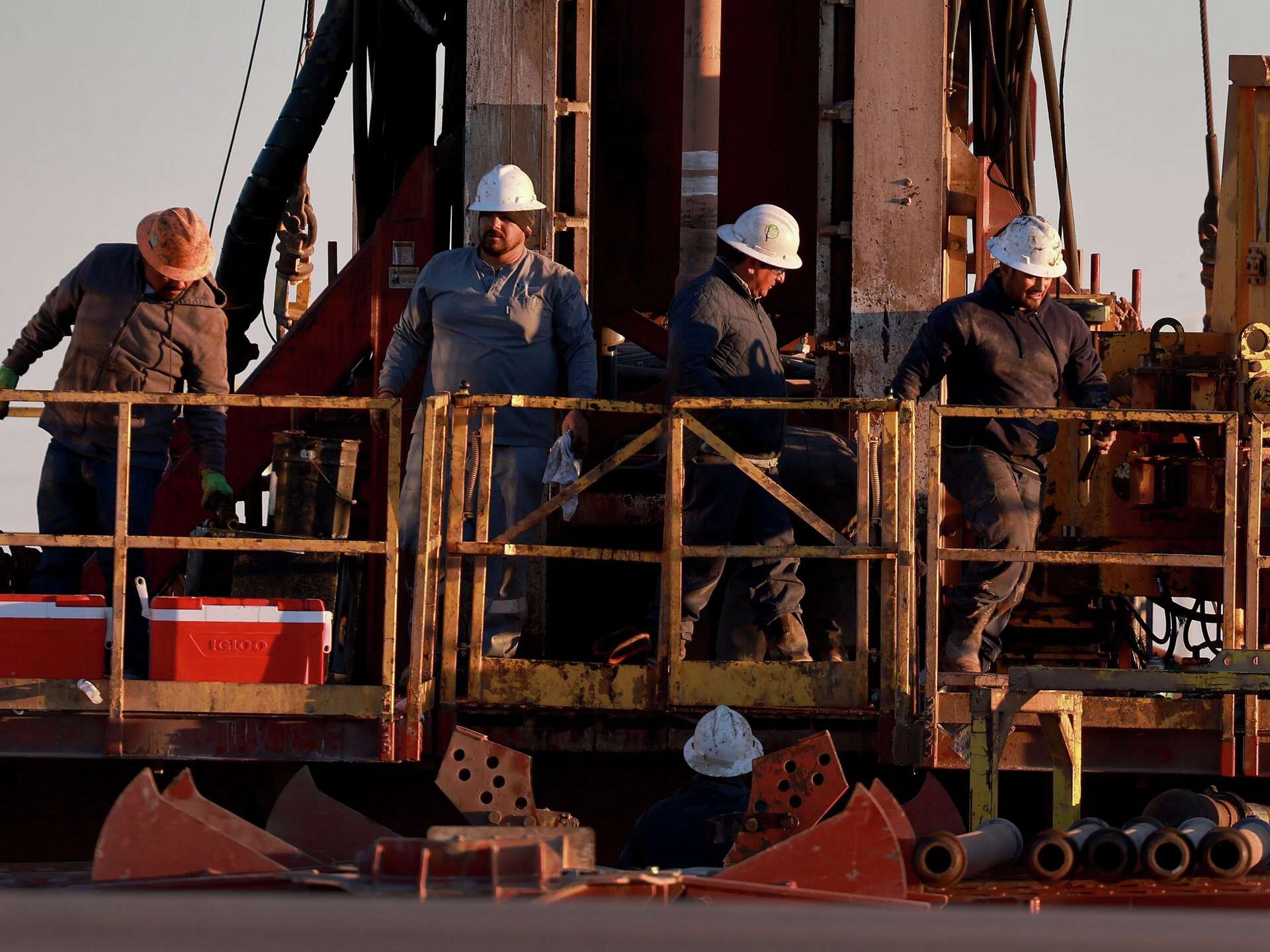 Texas oil patch gears up for more growth and spending with the Permian ...