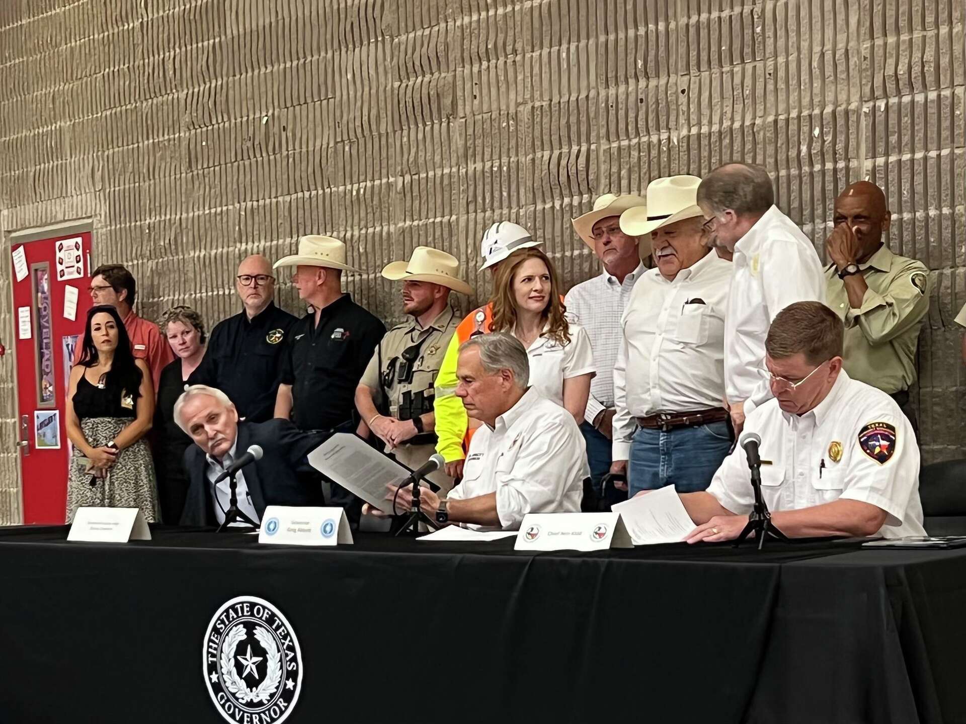 Abbott adds Somervell County to disaster declaration as large wildfire ...
