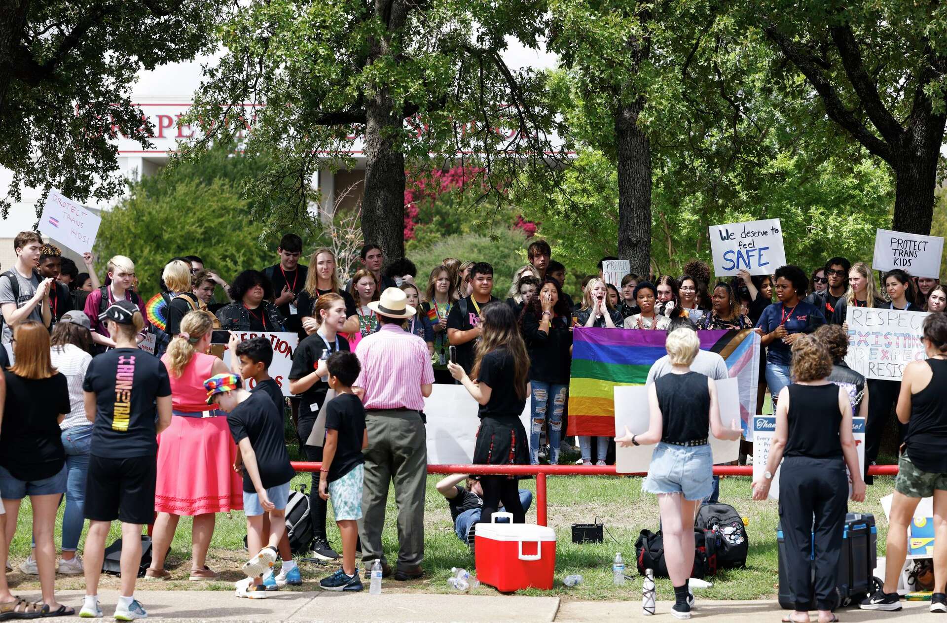 Grapevine students walk out in protest of 'transphobic' policies