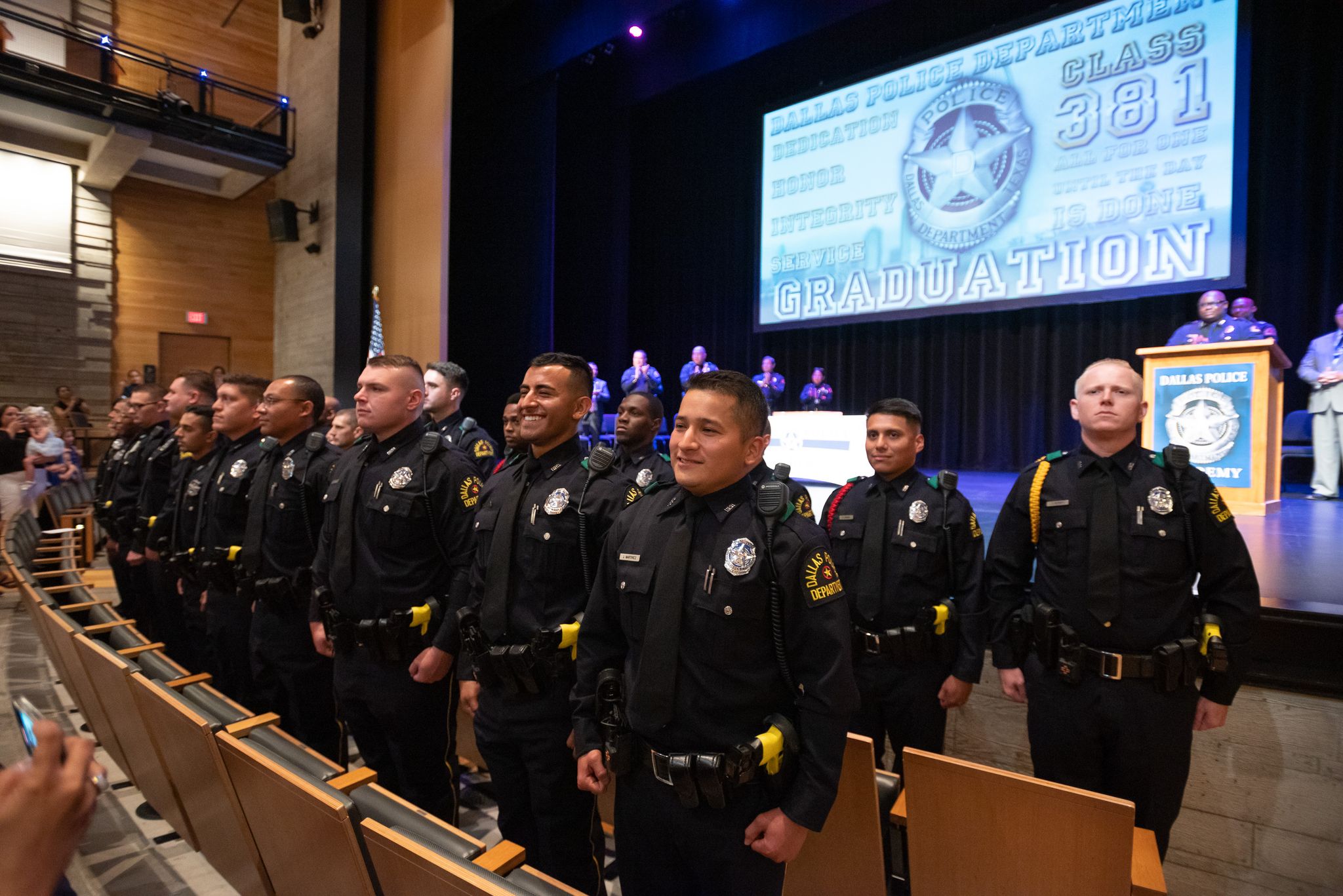 Dallas police look to recruit, retain cops amid hiring crisis