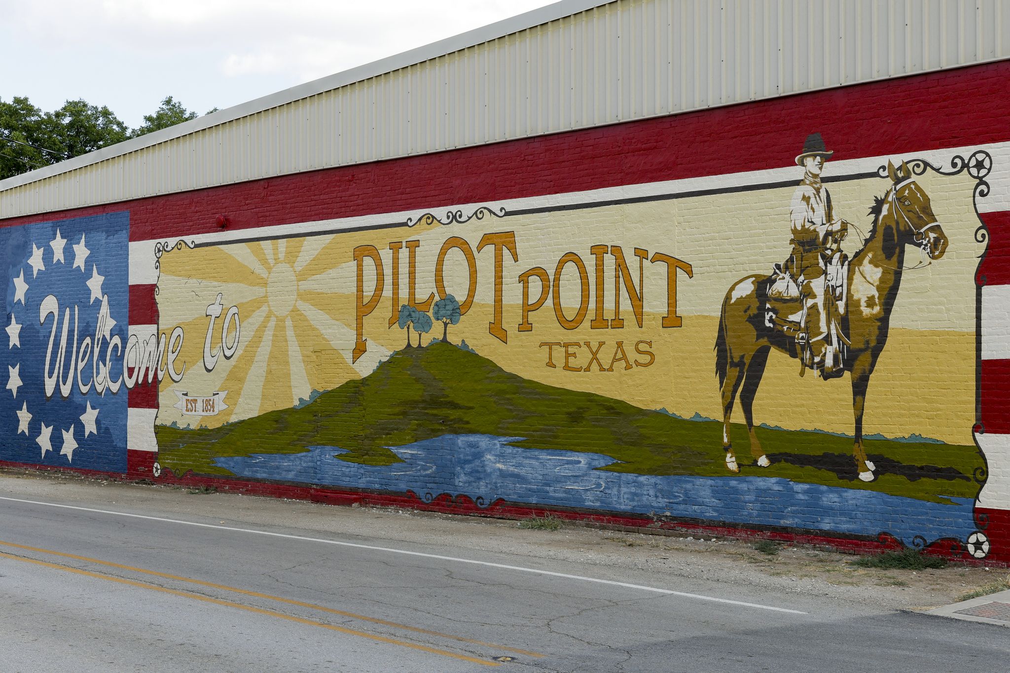 Hillwood plans 2K homes near Pilot Point, forecasts D-FW’s growth